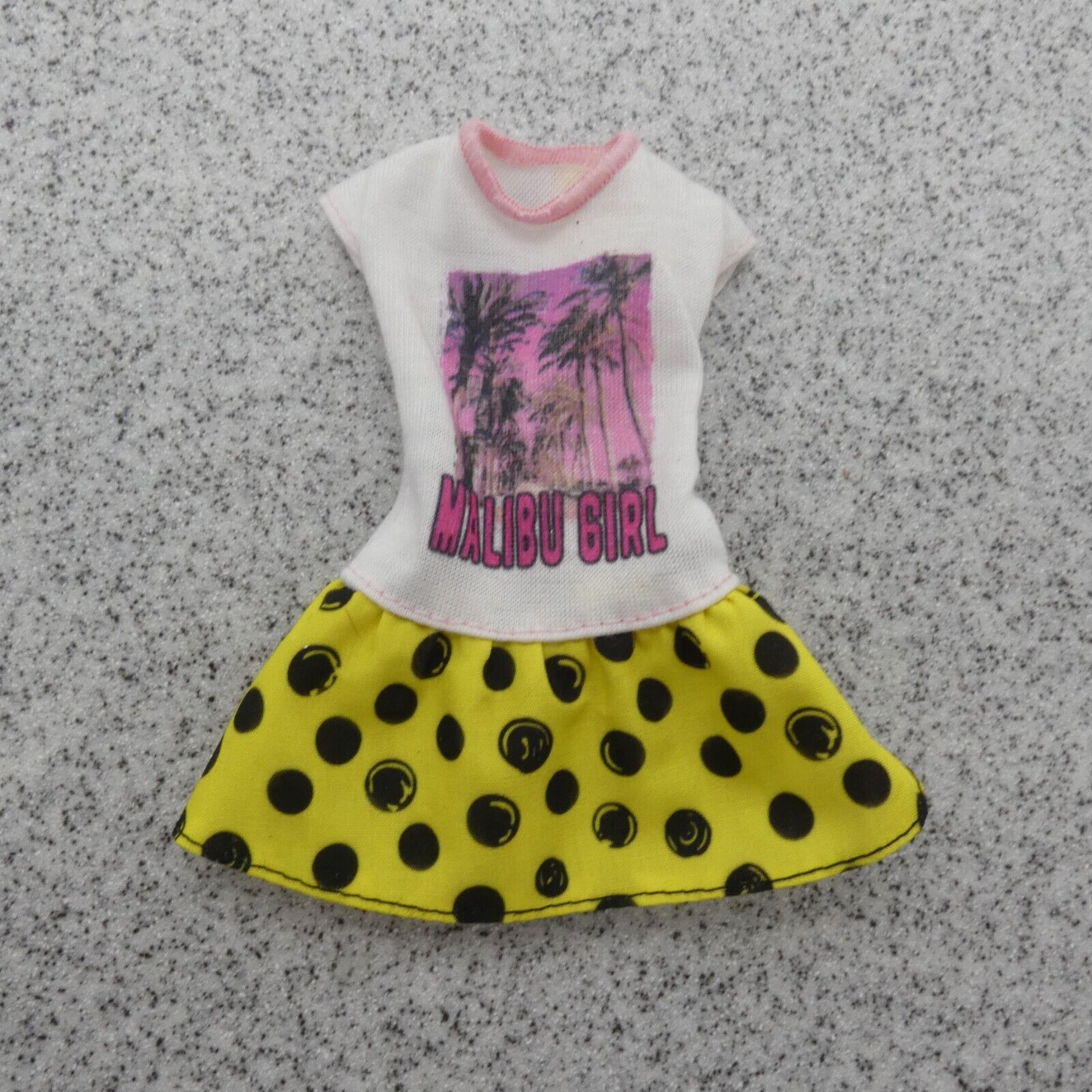 Barbie Sisters Puppy Chase Doll Dress White Top Yellow Skirt Mattel DMB26 2016