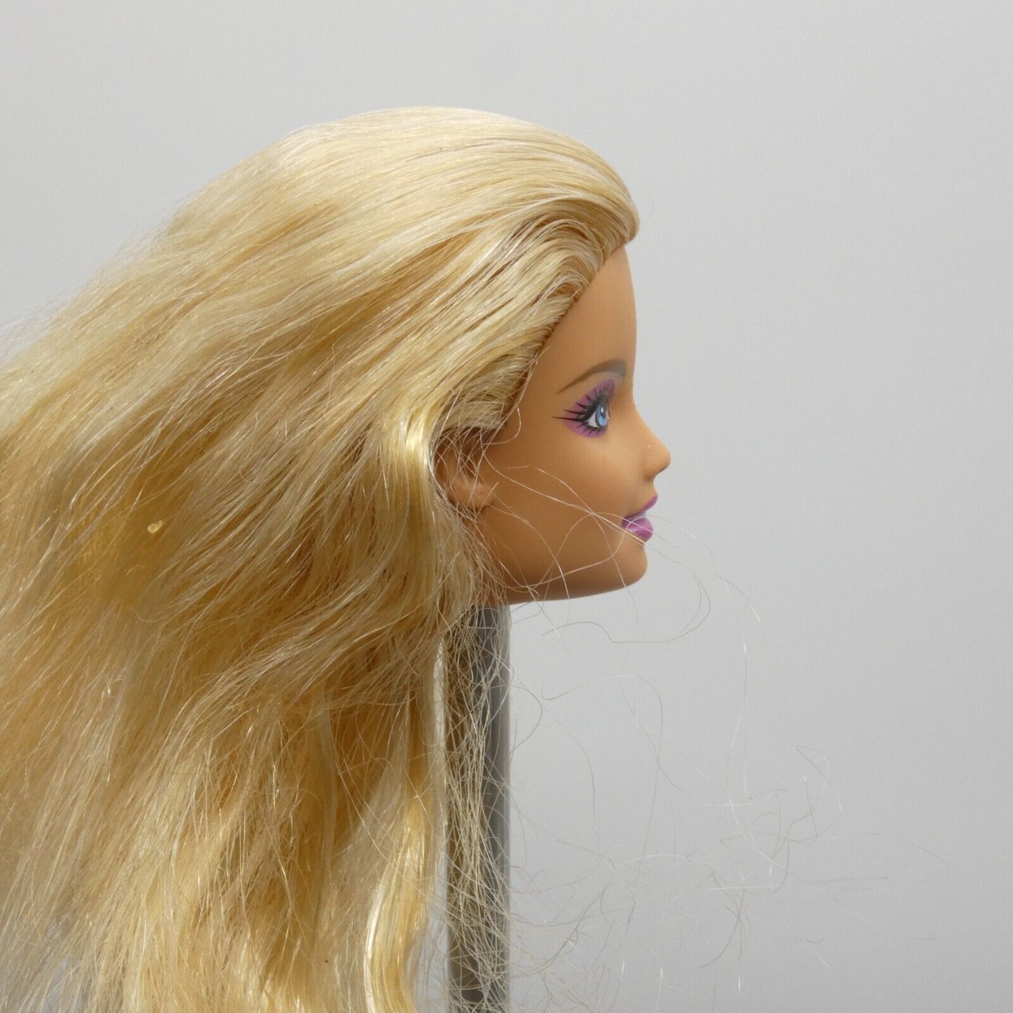 Barbie Fashion Fever Doll Head Only Generation Girl CEO Face Blonde Wavy Hair B2