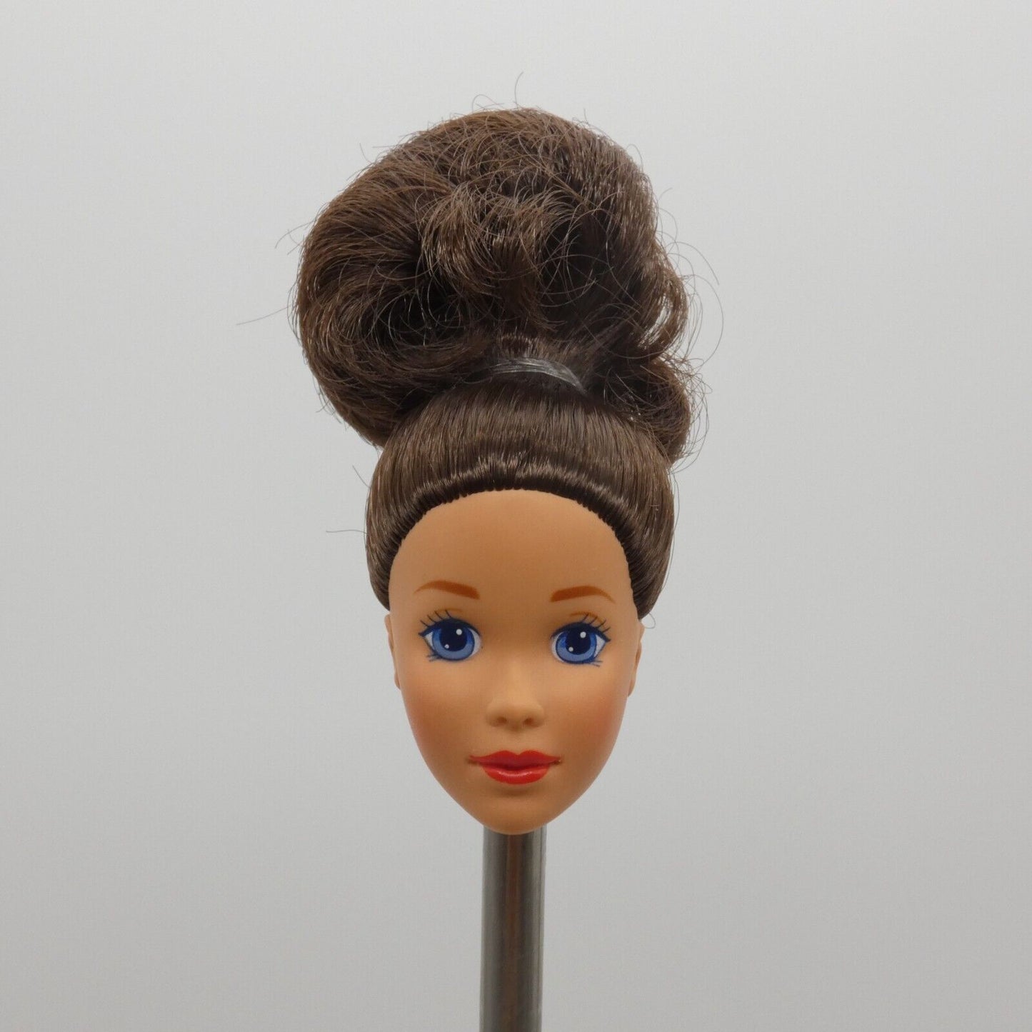 Disney Mary Poppins Doll Head 1993 Brown Hair Medium Light Skin Mattel 10313