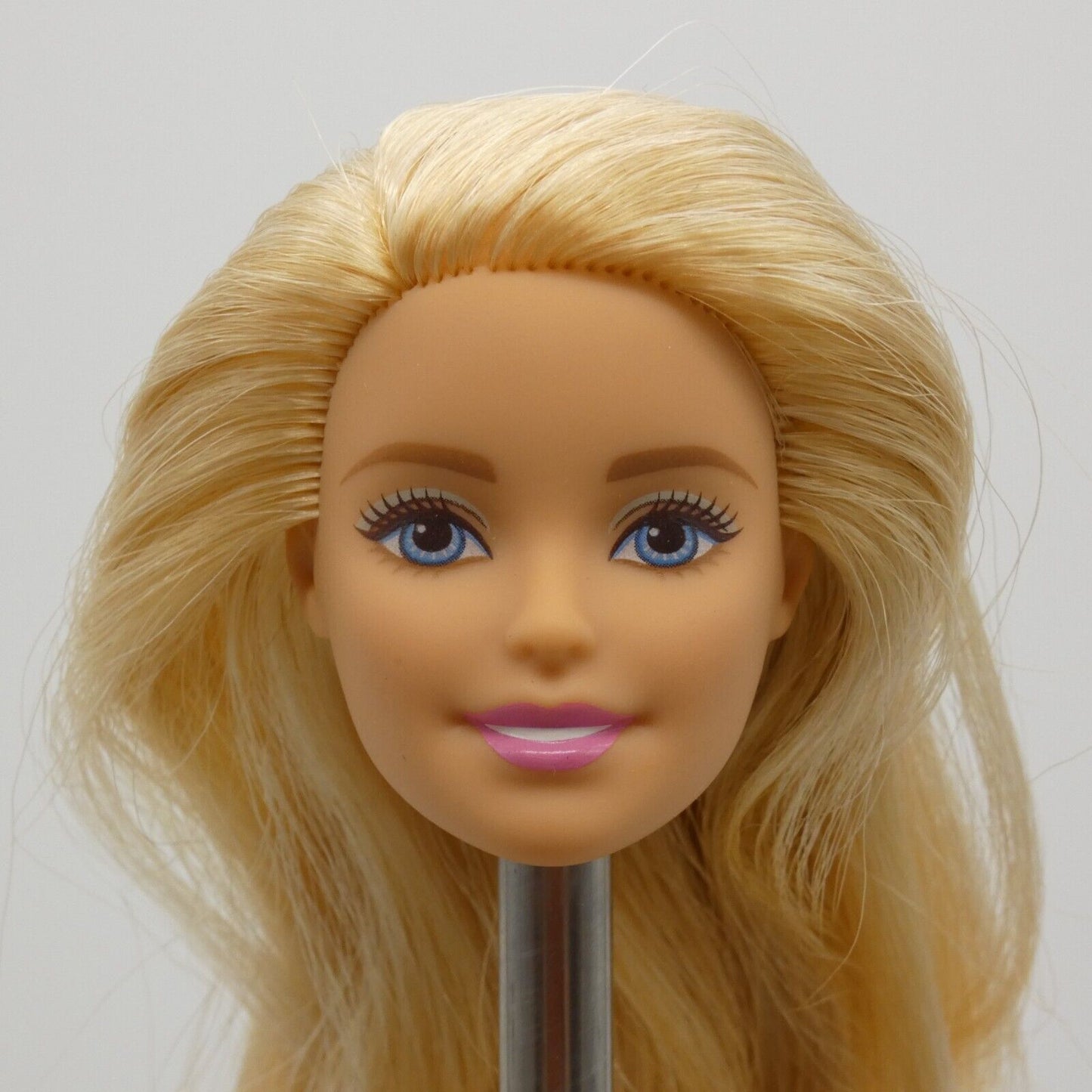 Barbie Fashion Doll Head Millie Face Blonde Blue Eyeshadow Light Skin Mattel