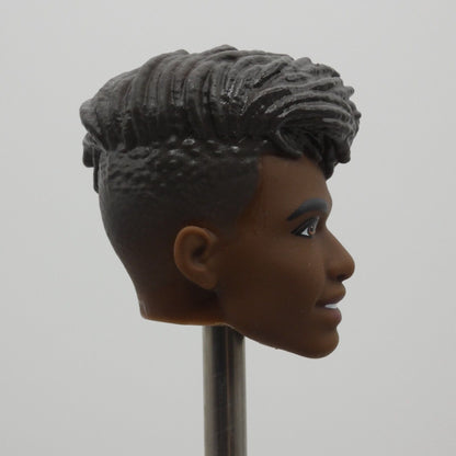 Barbie Fashionistas Ken Doll Head Spiky Quiff AA Dark Skin Tone 2022 HBV03 08