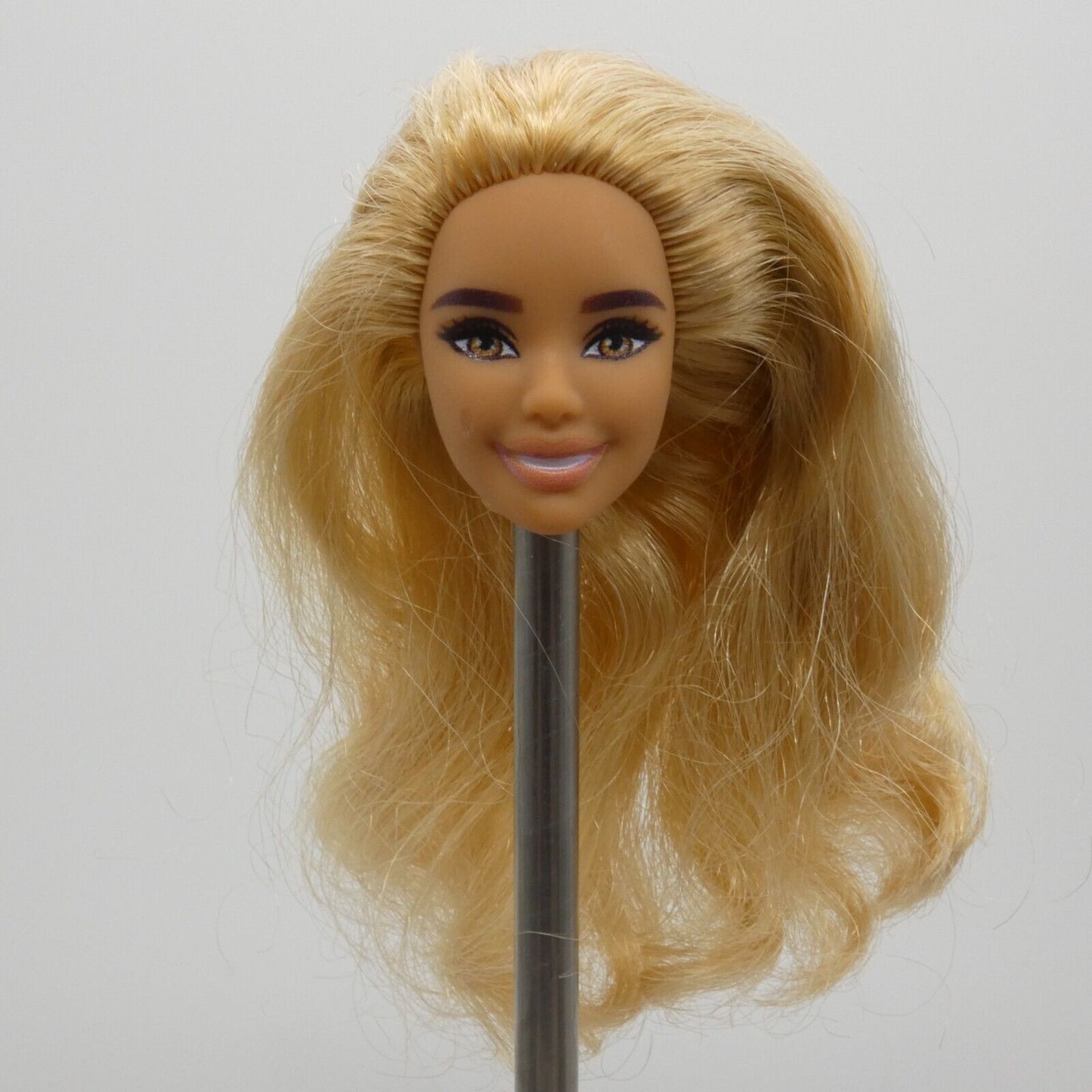 Barbie Fashionistas 173 Doll Head Carnaval Face Blonde Hair 2021 Mattel GRB65