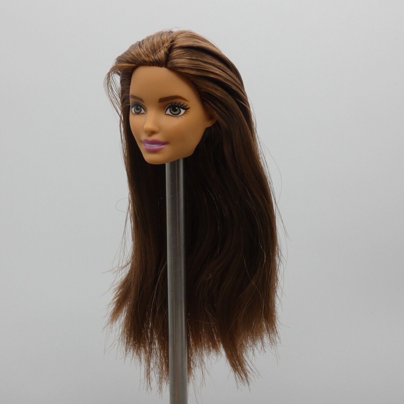 Barbie Fashionistas Doll Head Neysa Brown Hair Medium Light Skin 2023 HKT78