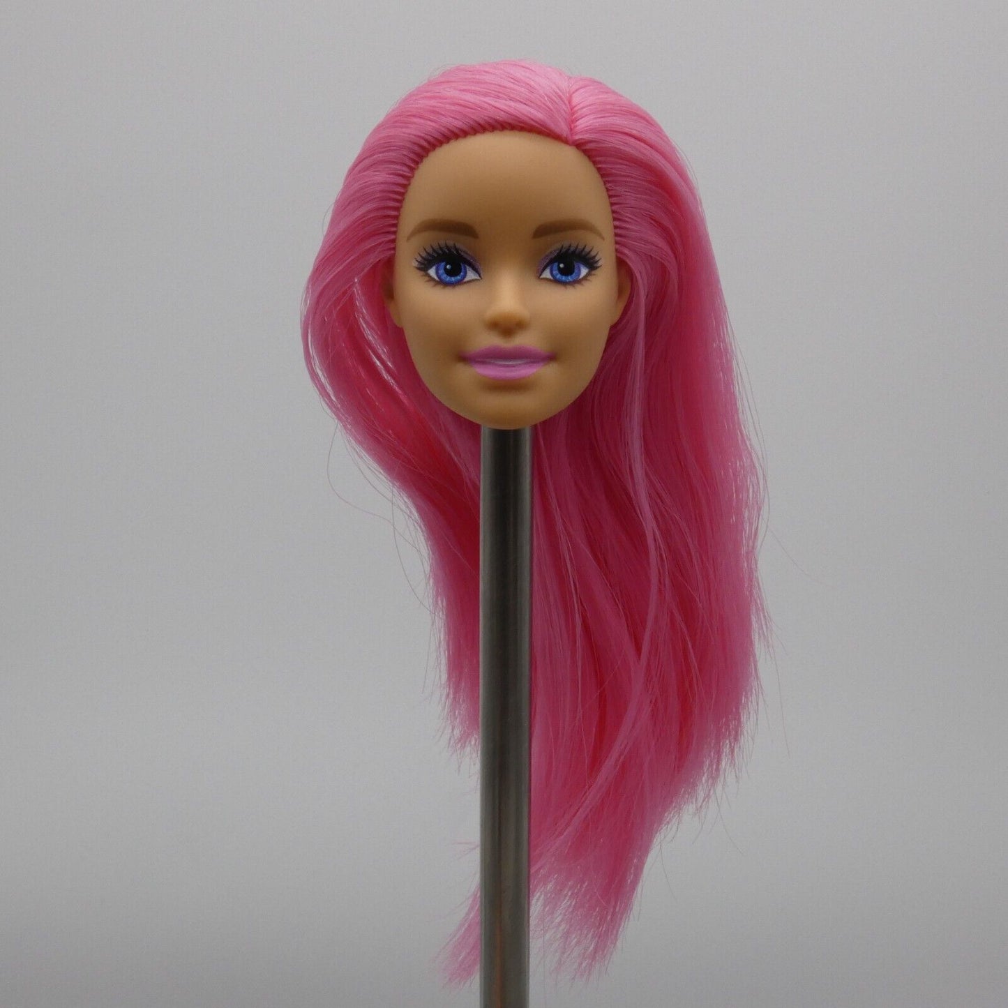 Barbie Dreamtopia Mermaid Doll Head Millie Pink Hair Light Skin Tone 2019 GGC09