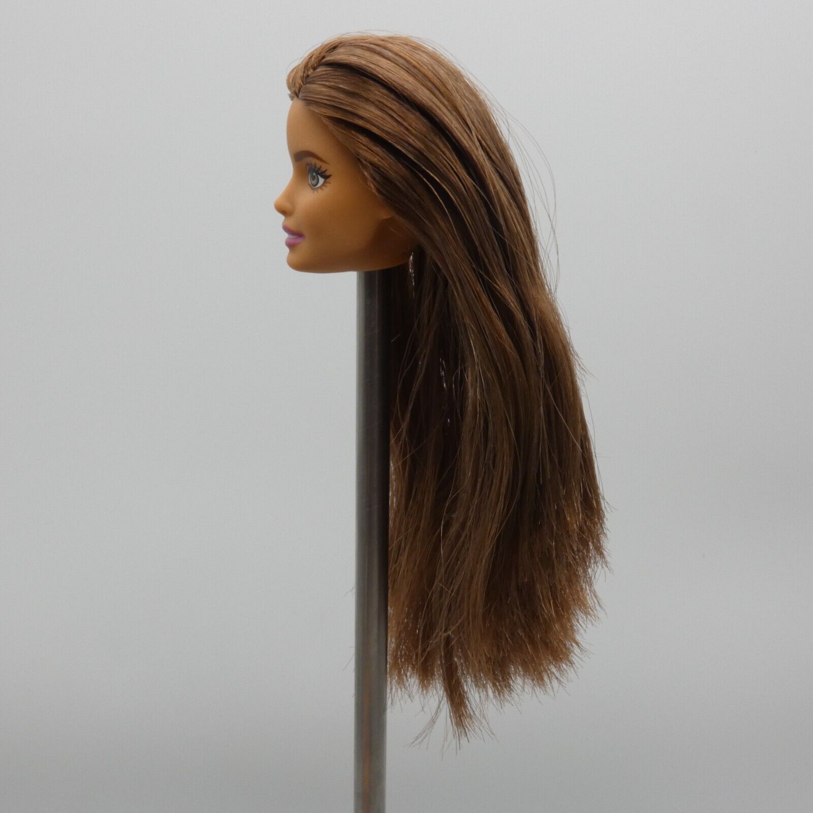 Barbie Fashionistas Doll Head Neysa Brown Hair Medium Light Skin 2023 HKT78