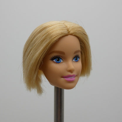 Barbie Space Discovery Astronaut Doll Head Millie Face Bob Haircut 2020 GTW30