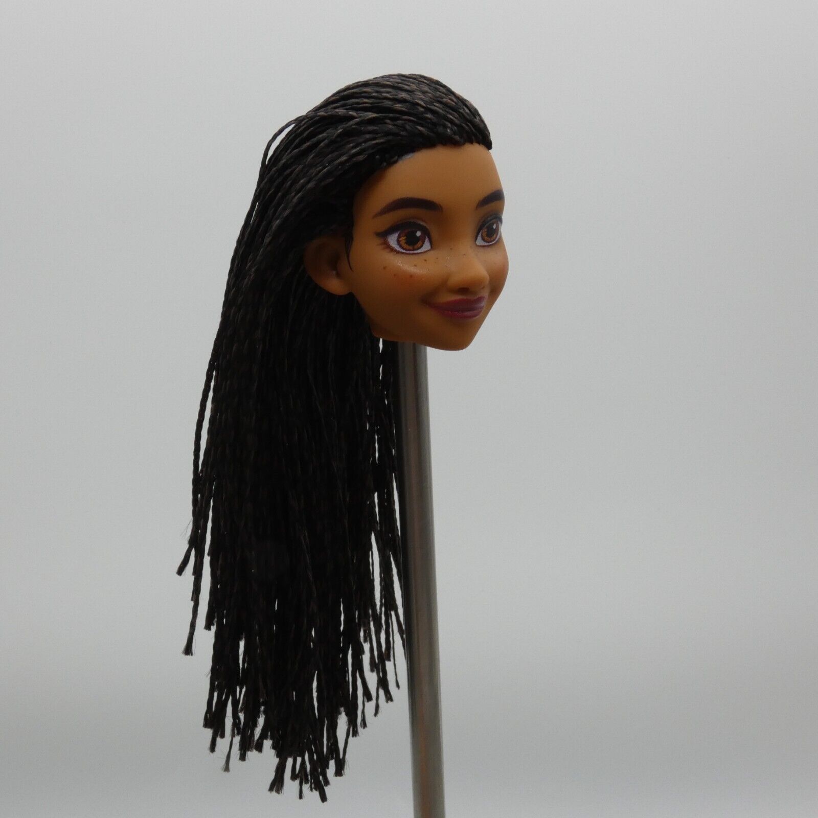 Disney Wish Asha Doll Head Freckles Medium Light Skin Micro Blades Mattel HPX23