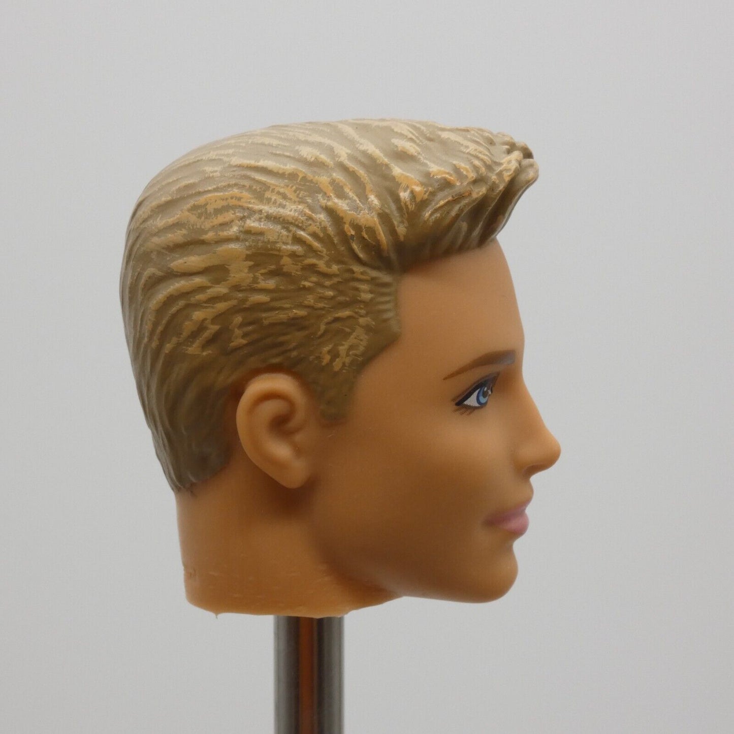 Barbie Fashionistas Glam Ken Ryan Doll Head Molded Blonde Hair 2013 Mattel BFW10