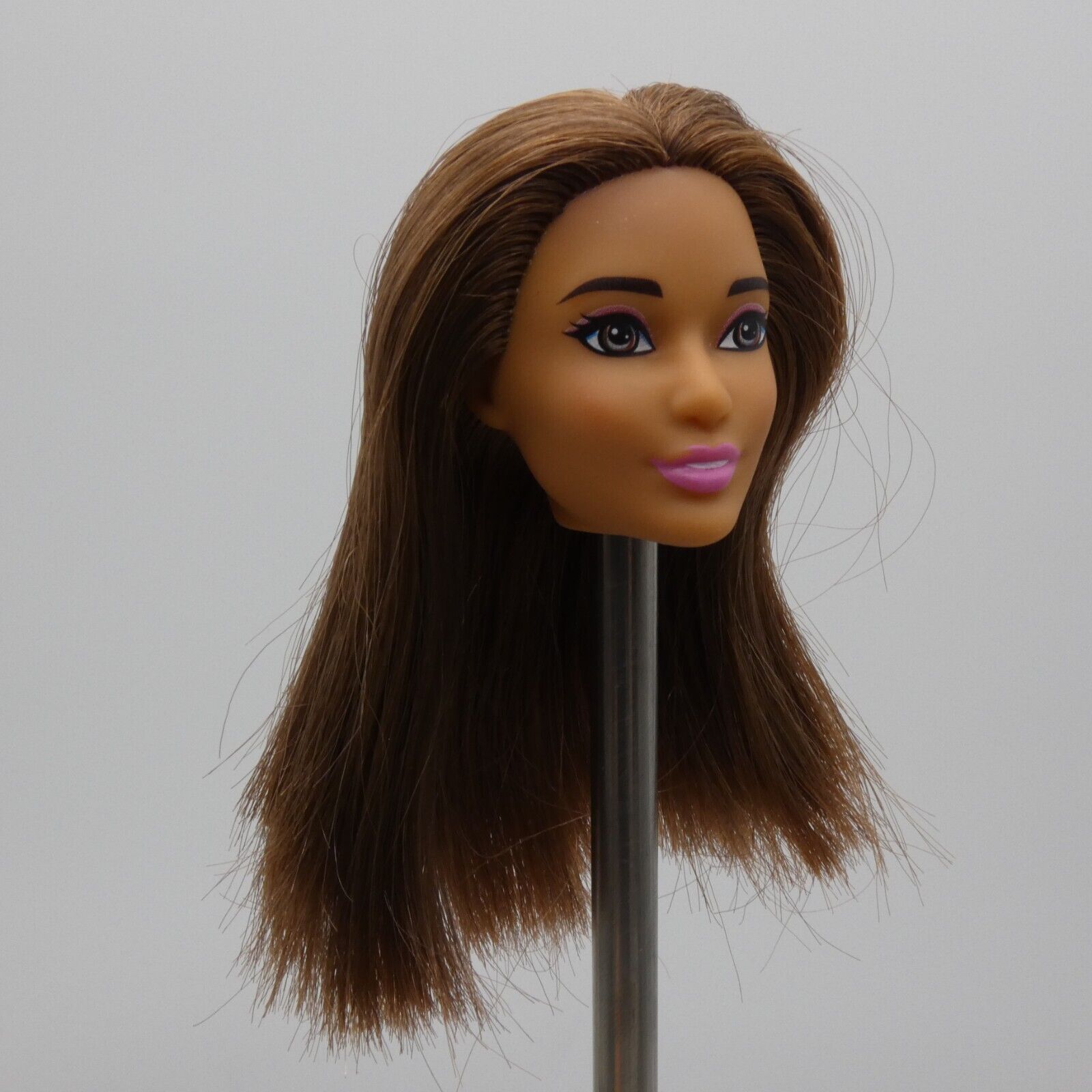 Barbie Dreamtopia June Face Doll Head Brown Hair Medium Light Skin FVR05 Mattel