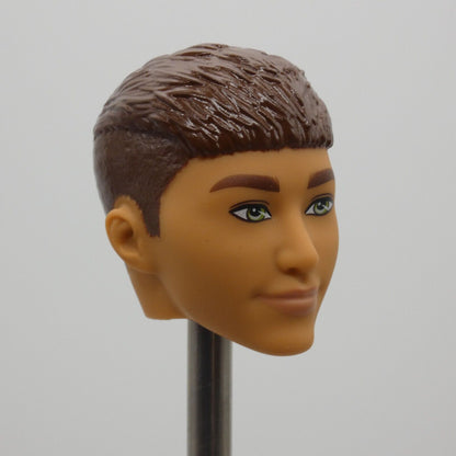 Barbie Fashionistas 195 Ken Doll Head Brown Hair French Crop Green Eyes HJT59 Y8