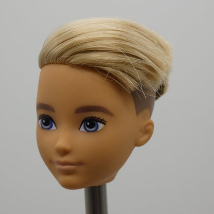 Creatable World Doll Head Blonde Side Shave Medium Light Skin 2019 Mattel GGT67