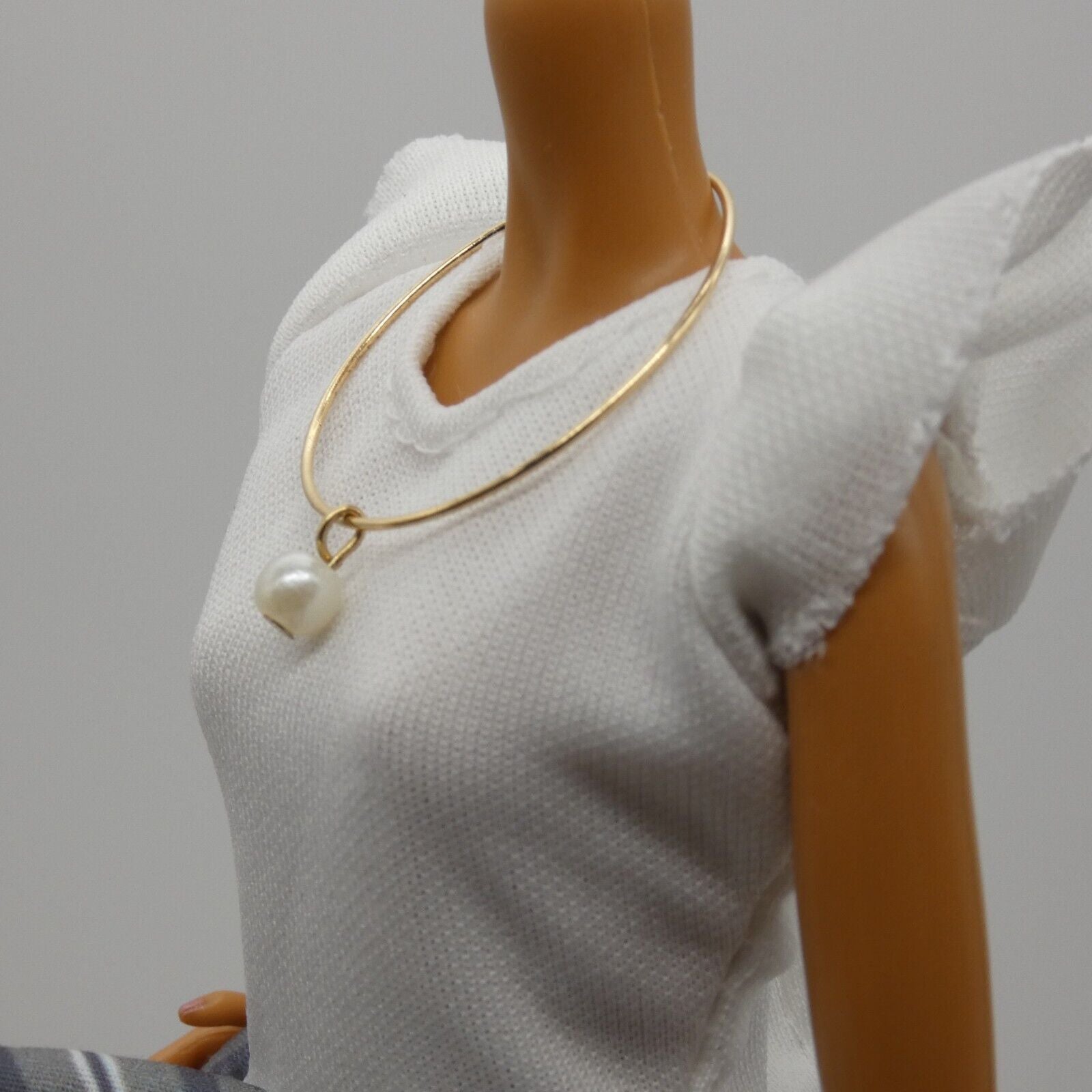 Barbie Doll Size Necklace Choker Gold Tone Band White Faux Pearl Pendant Fashion