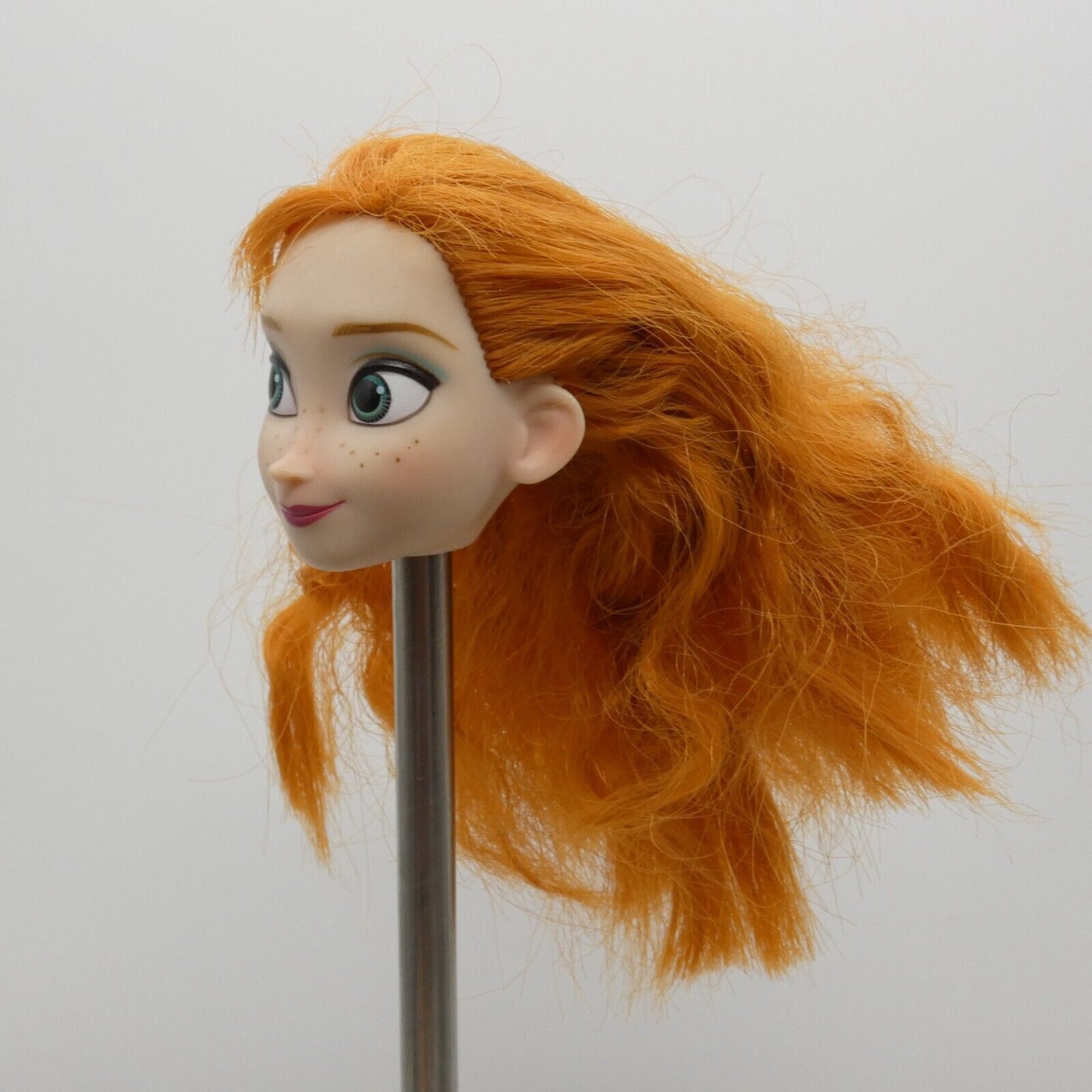 Disney Frozen Anna Doll Head Red White Hair Green Eyes Freckles Light Fair Skin