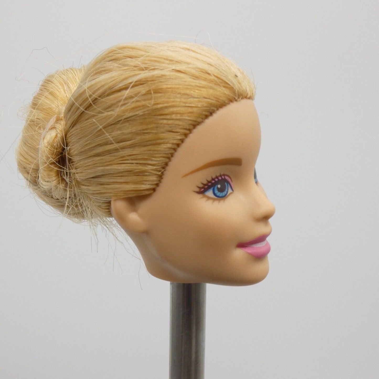 Barbie Beach Doll Head Millie Face Ponytail Straight Hair 2015 Mattel CFF12