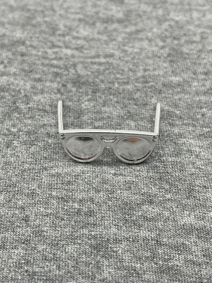 Barbie Doll Sunglasses Silver Fashionistas 84 FJF69 Mattel