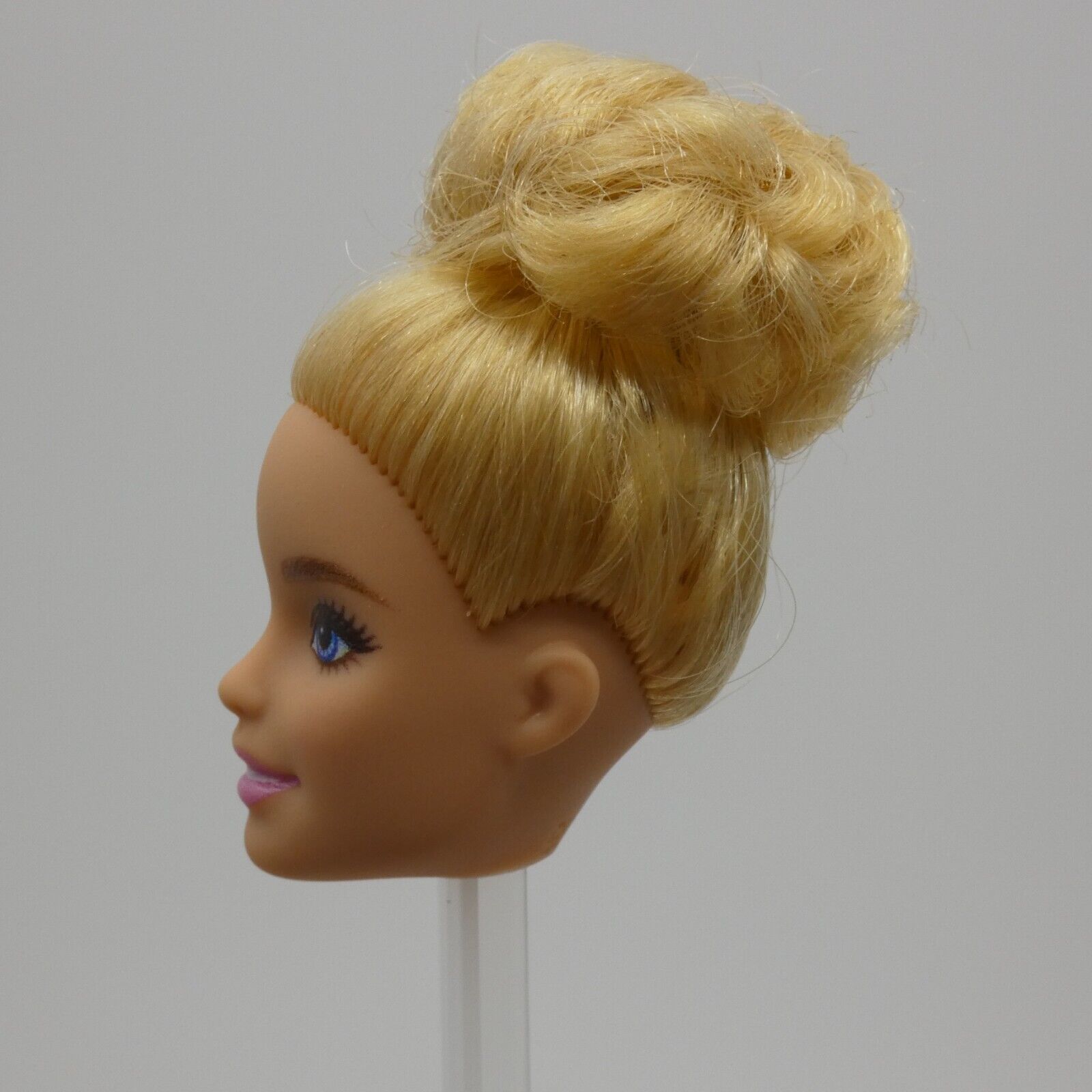 Barbie Millie Doll Head Only Messy Blonde Bun Hair Blue Eyes 2022 Teacher HCN19