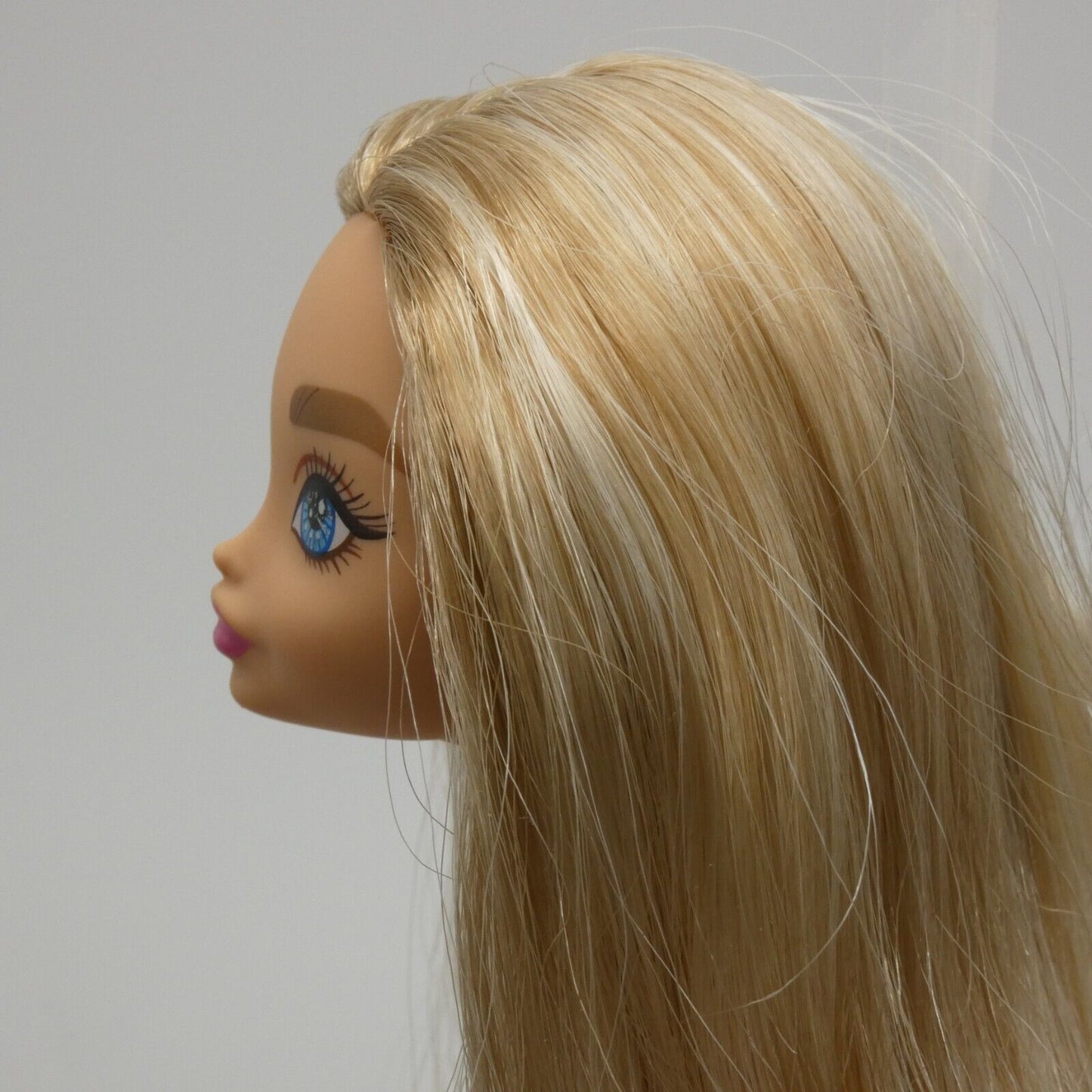 Barbie Extra Minis 4 Doll Head Only Long Blonde Hair 2022 Mattel HGP66 5.5 Inch