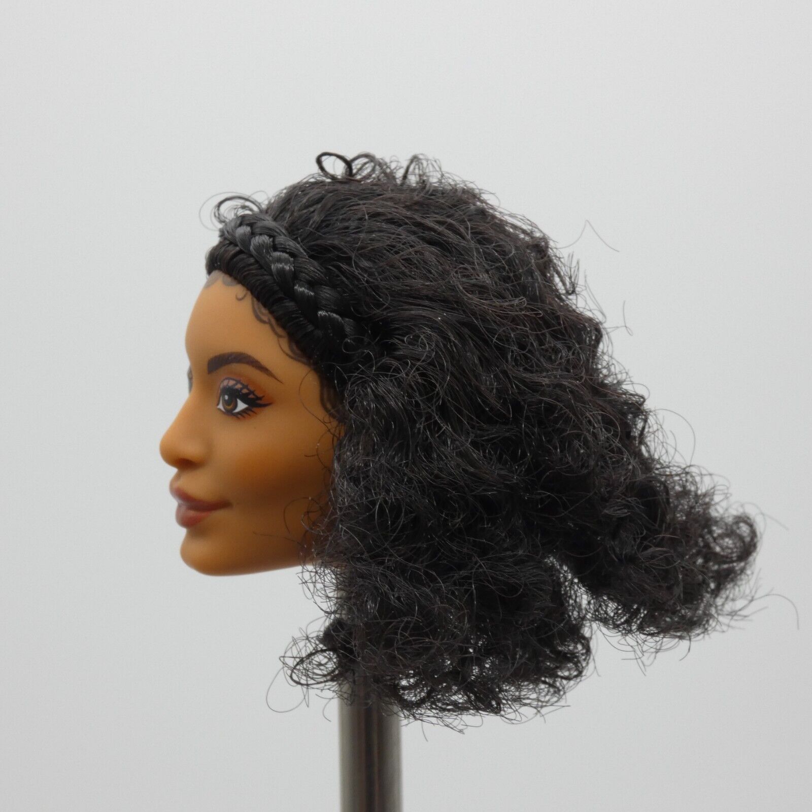 Yara Shahidi Tinkerbell Doll Head Curly Hair Medium Skin HNY37 Mattel 2023