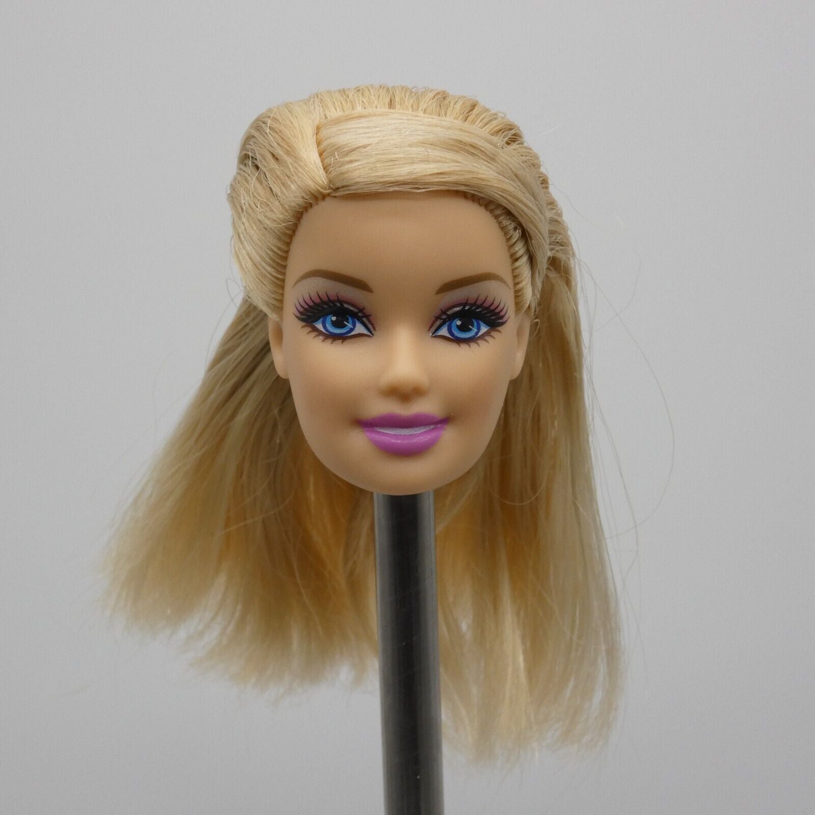 Barbie Fashionistas Doll Head Only Generation Girl CEO Face Blonde Mattel