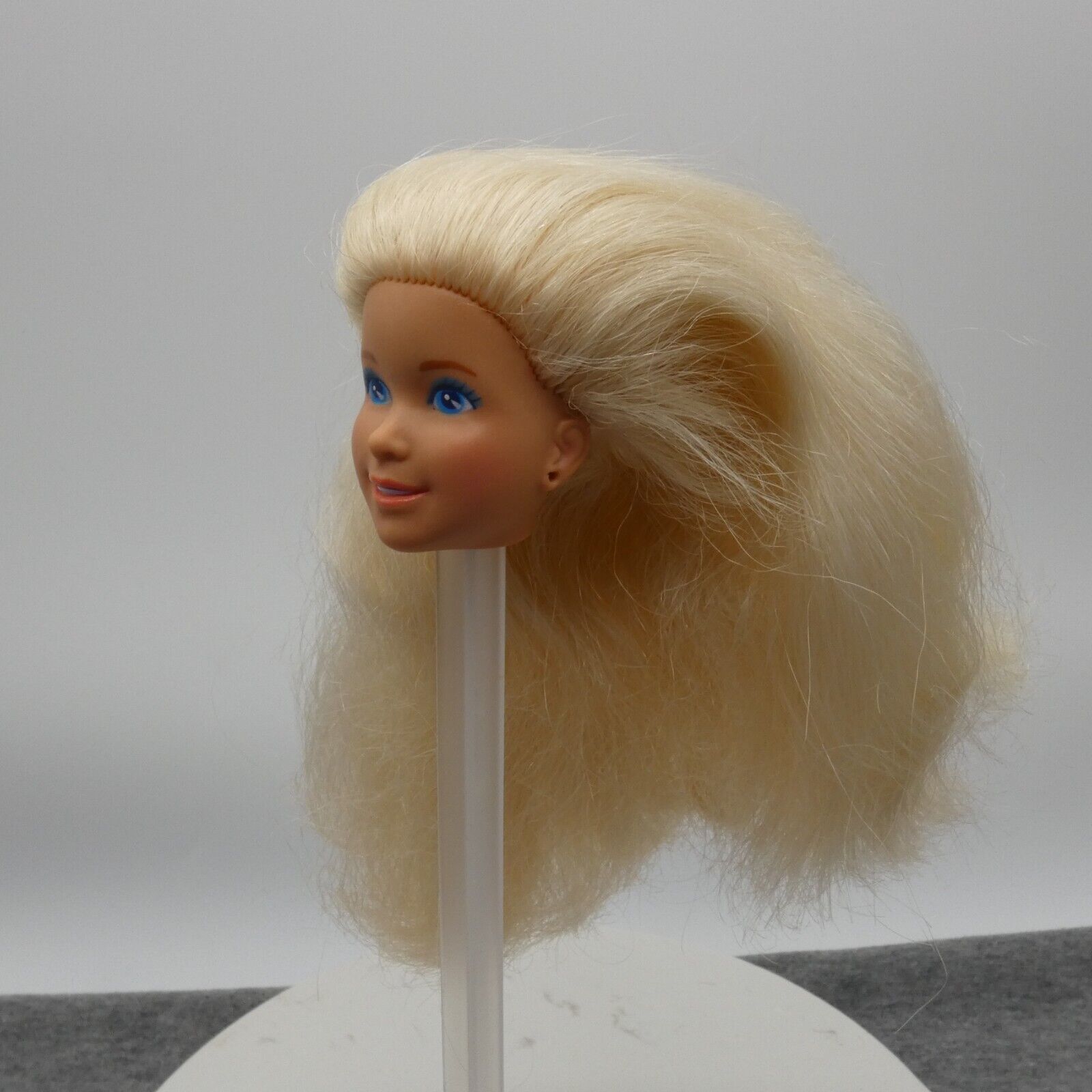 Barbie Teen Scene Jazzie Doll Head Only Blonde 1991 Medium Light Skin Tone