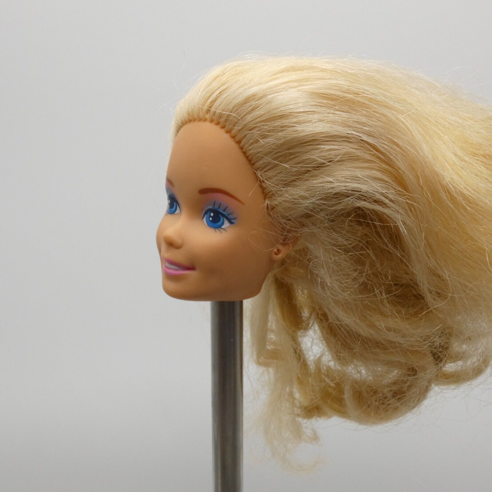 Barbie Animal Lovin' Doll Head Superstar Face Wavy Blonde Hair 1988 Mattel 1350