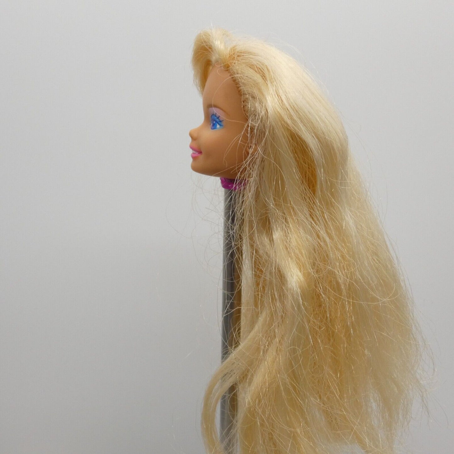 Rollerblade Barbie Doll Head Only Blonde Bangs Medium Light 1992 Mattel 2214 B2