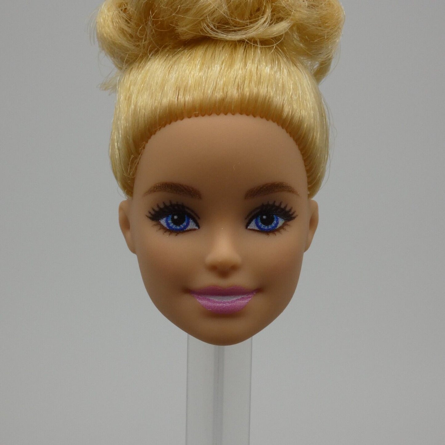 Barbie Millie Doll Head Only Messy Blonde Bun Hair Blue Eyes 2022 Teacher HCN19