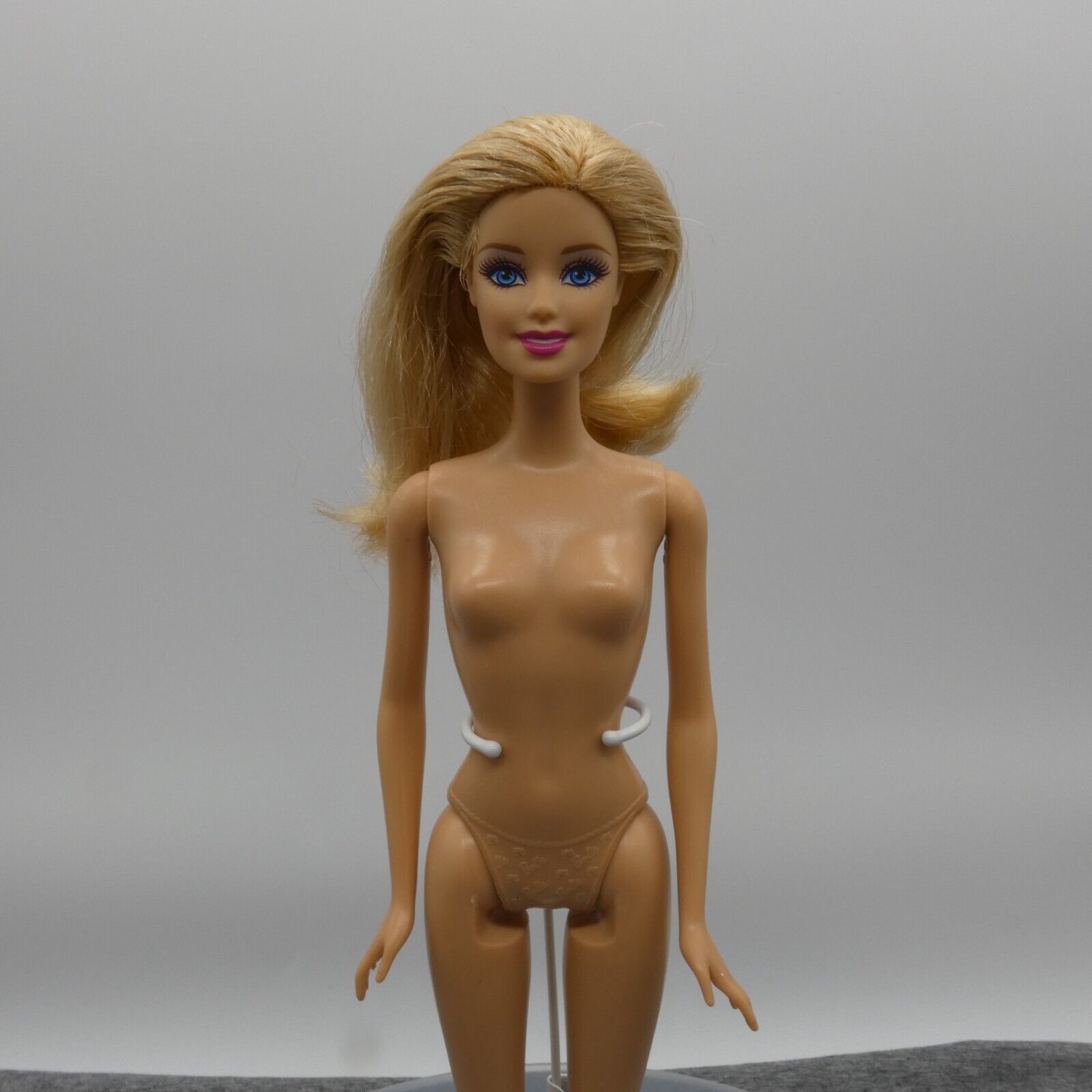 Barbie Doll Generation Girl CEO Face Blonde Straight Arms 2009 Body China N01