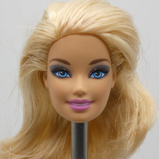 Barbie Fashionistas Doll Head Generation Girl CEO Blonde Light Skin 2012 BBX43