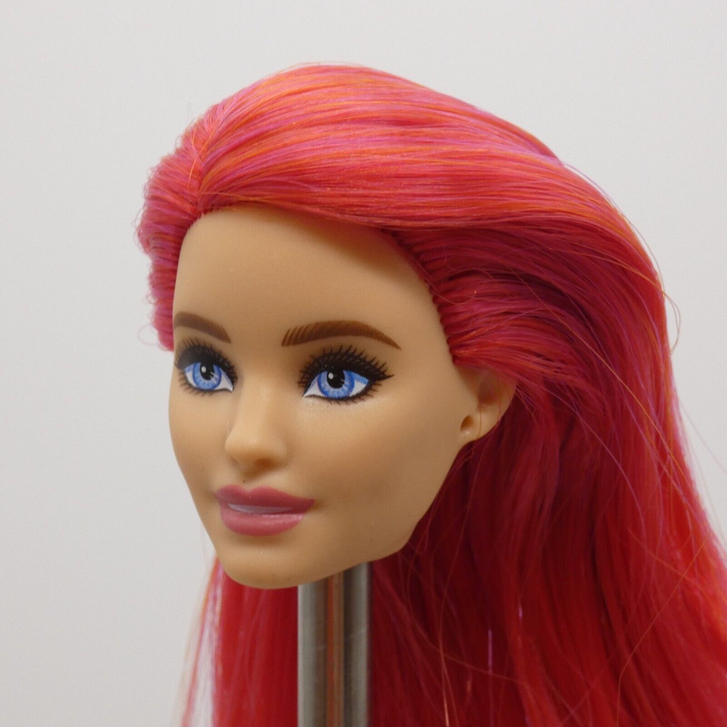 Barbie Fashionistas 168 Doll Head Neysa Face Red Hair Light Skin Blue Eyes GRB56