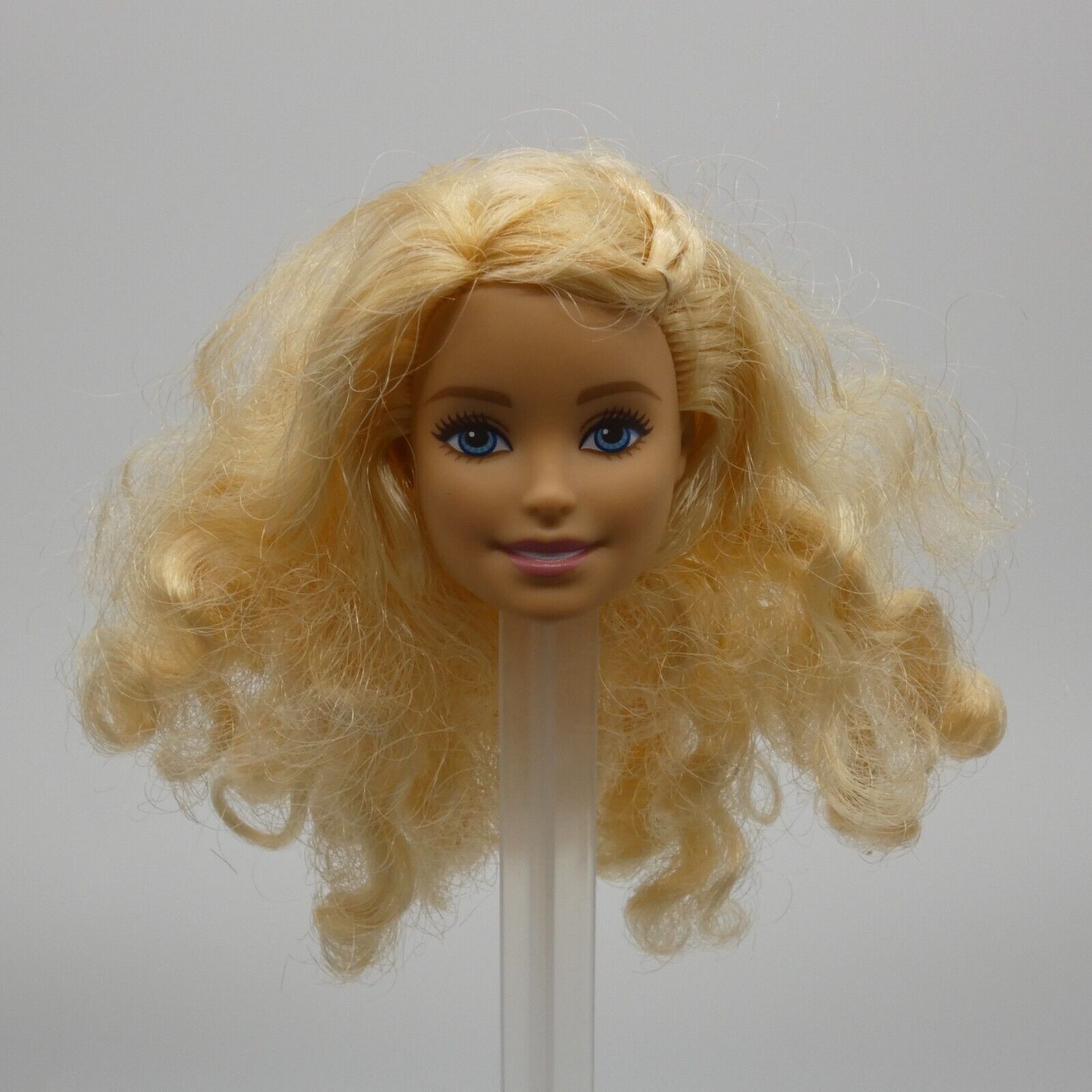 Barbie Fashionistas 14 Doll Head Only Millie Face Curly Blonde Hair 2015 DGY15