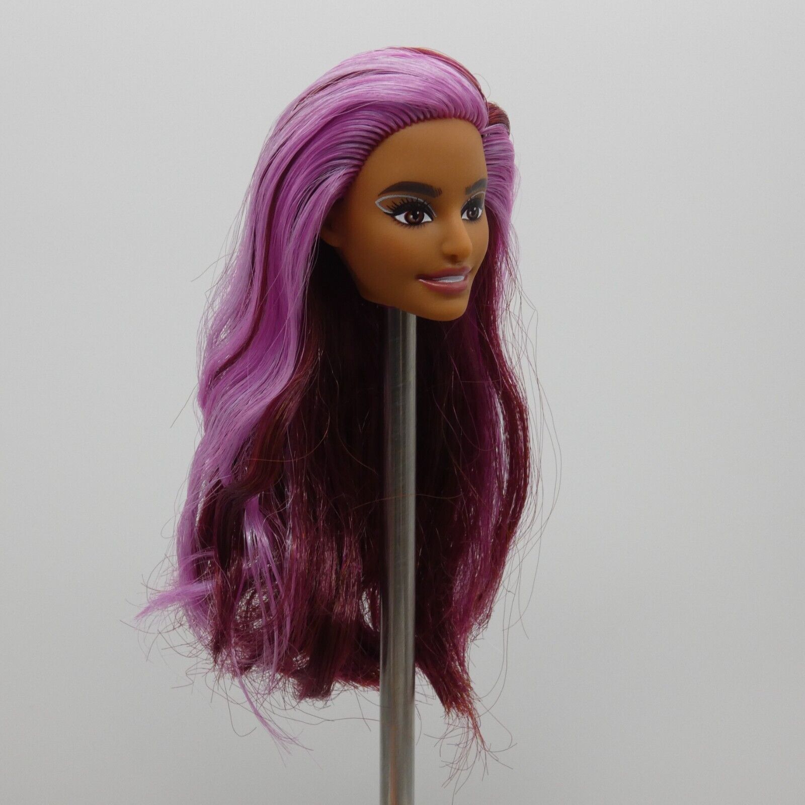 Barbie Fashionistas 207 Doll Head Greek Face Pink Magenta Hair Medium Skin HJT04