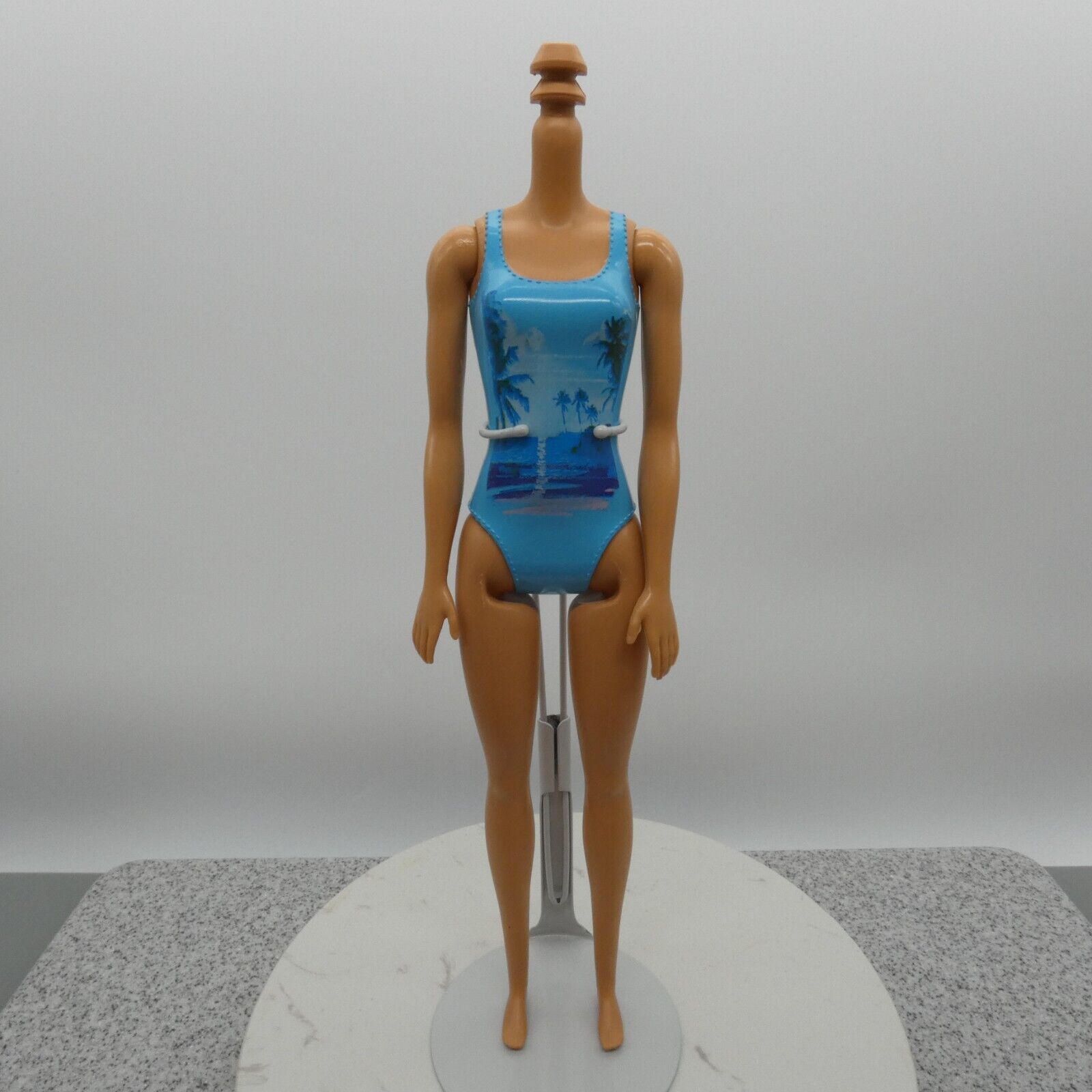 Barbie Beach Water Play Doll Body Molded Swimsuit Medium Light Skin 2016 DGT81