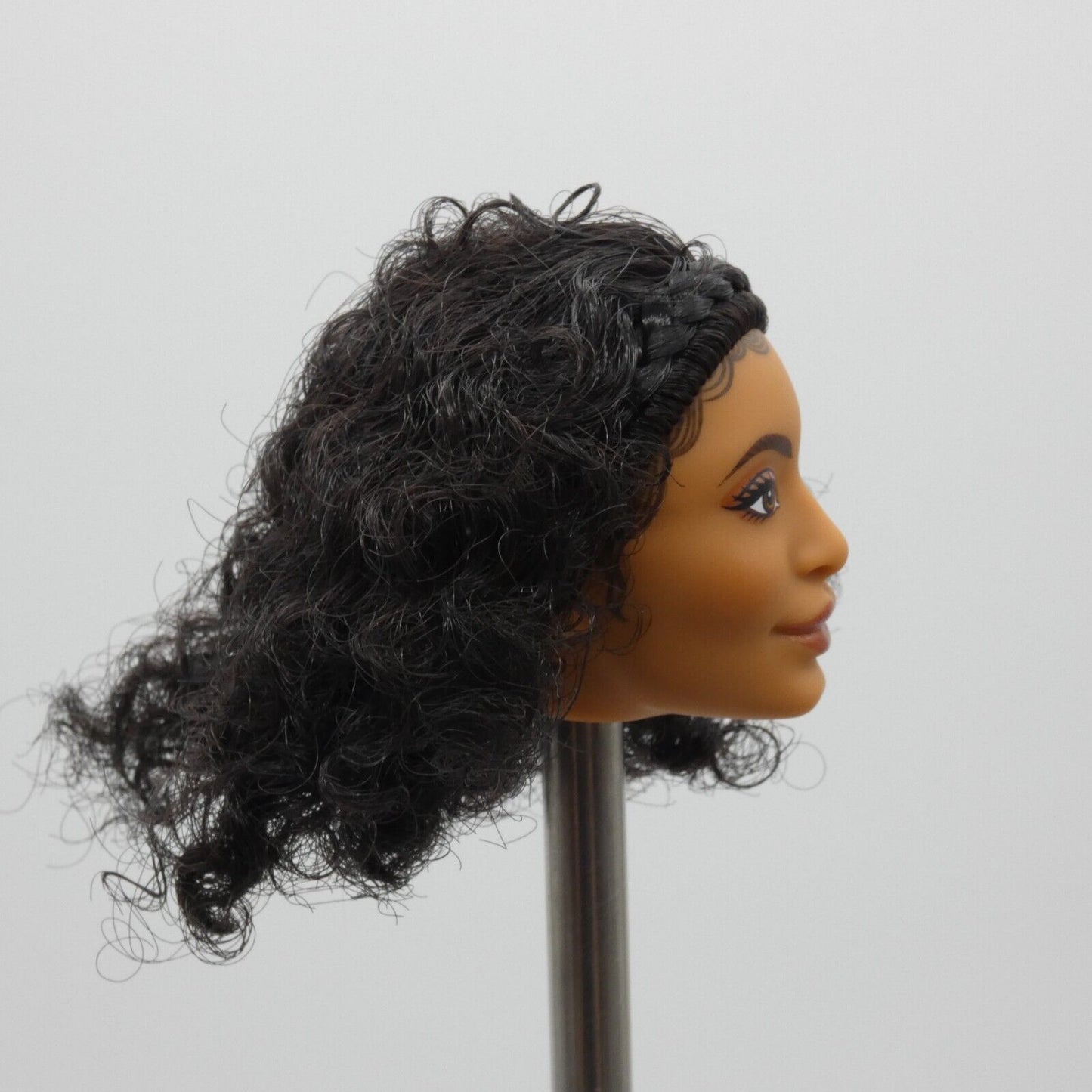 Yara Shahidi Tinkerbell Doll Head Curly Hair Medium Skin HNY37 Mattel 2023