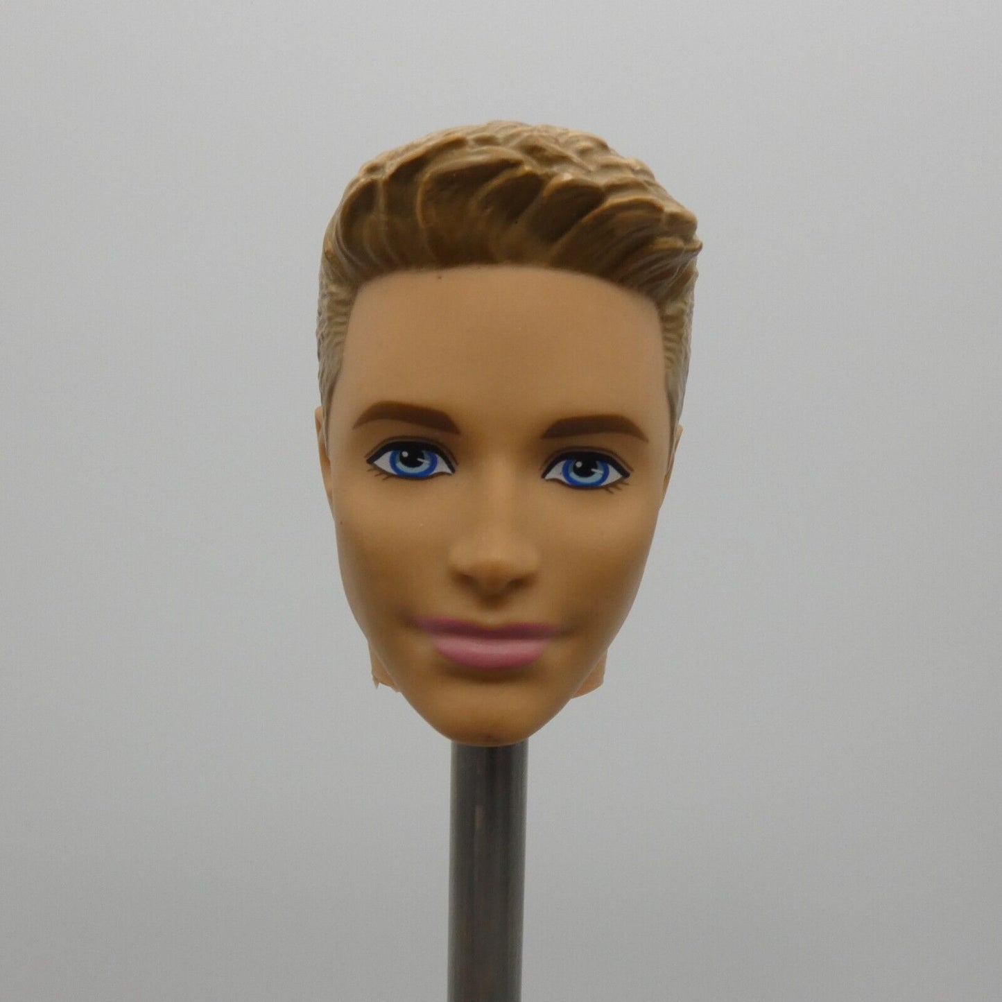 Barbie Fashionistas 1 Ken Ryan Doll Head Molded Blonde Hair 2013 Mattel CFG19 B2