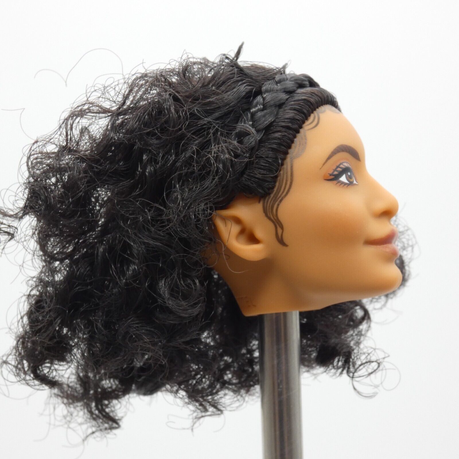 Yara Shahidi Tinkerbell Doll Head Curly Hair Medium Skin HNY37 Mattel 2023