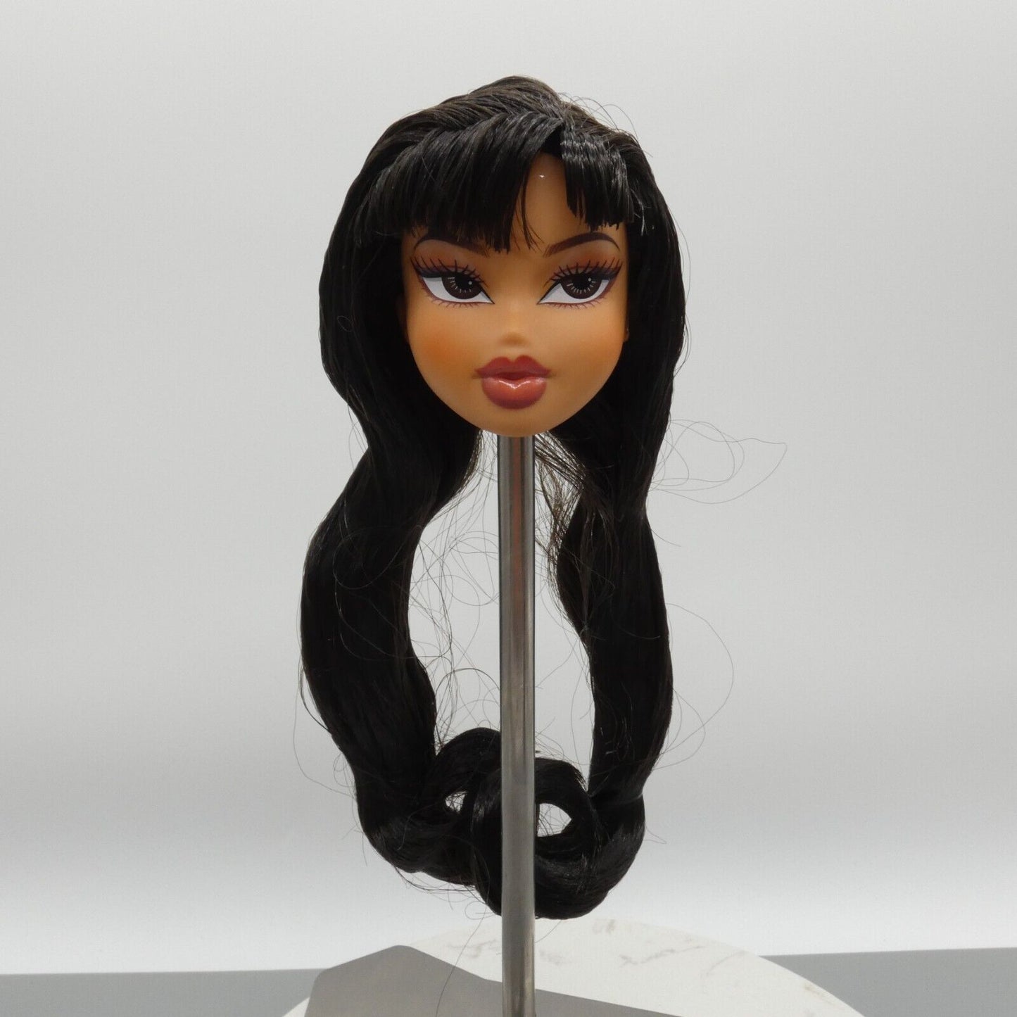 Bratz Doll Head Only Medium Light Tan Skin Kylie Jenner Day Long Hair 2023 O17C