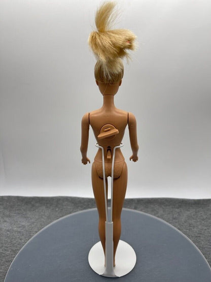 Barbie Doll Generation Girl Face Nude Swimming Motion CEO Mattel 2011 Body