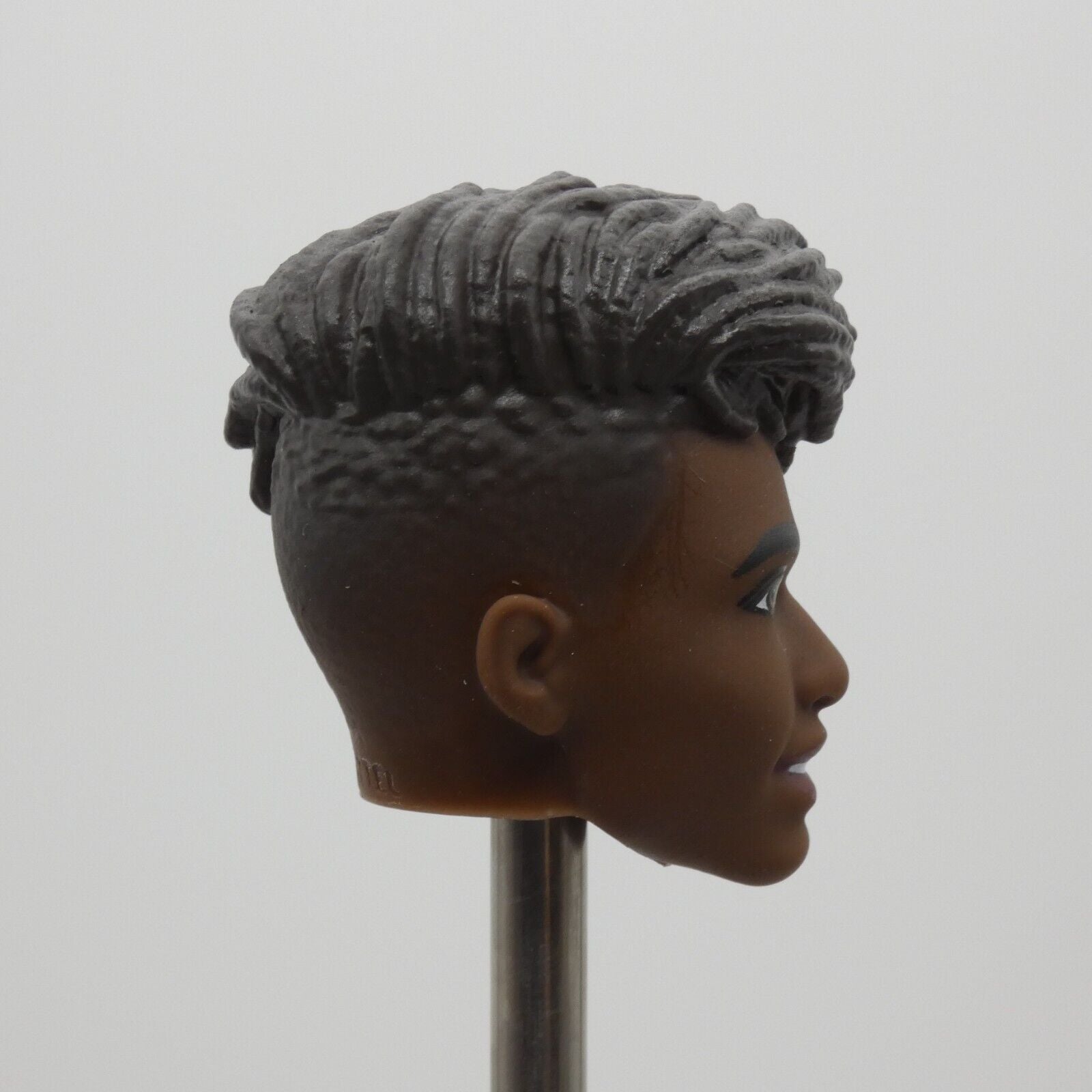 Barbie Fashionistas Ken Doll Head Spiky Quiff AA Dark Skin Tone 2022 HBV03 03