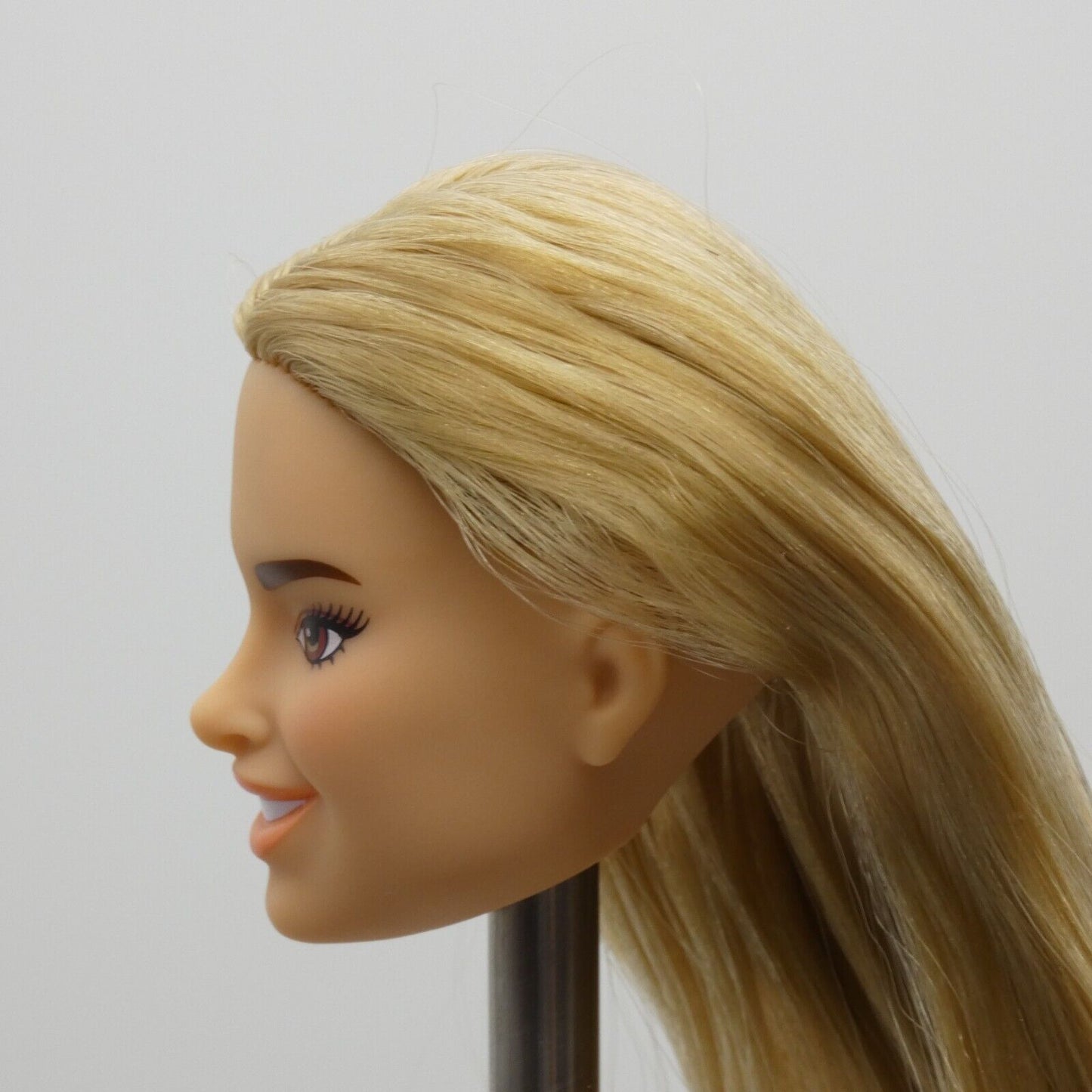 Addison Rae Doll Head Blonde Brown Eyes Medium Light Skin 2022 Bonkers F145SMDG