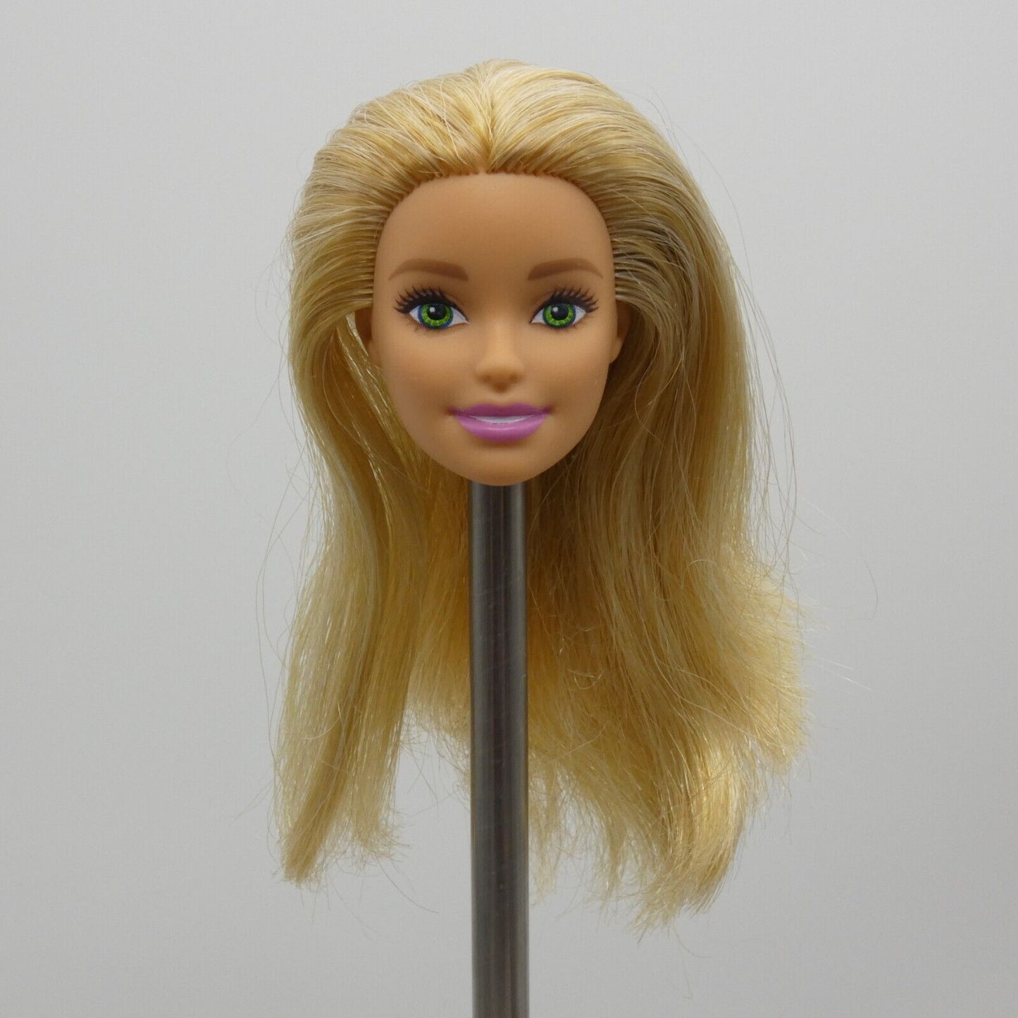 Barbie Doll Head Millie Face Blonde Green Eyes Light Skin 2021 Mattel GFF61