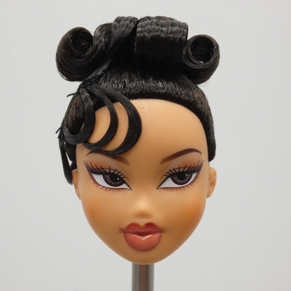 Bratz Doll Head Only Medium Light Tan Skin Kylie Jenner Night 2023 588115 O17D