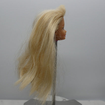 Barbie Teacher Doll Head Blonde Hair Bangs Aqua Blue Eyes 1996 Mattel 13914