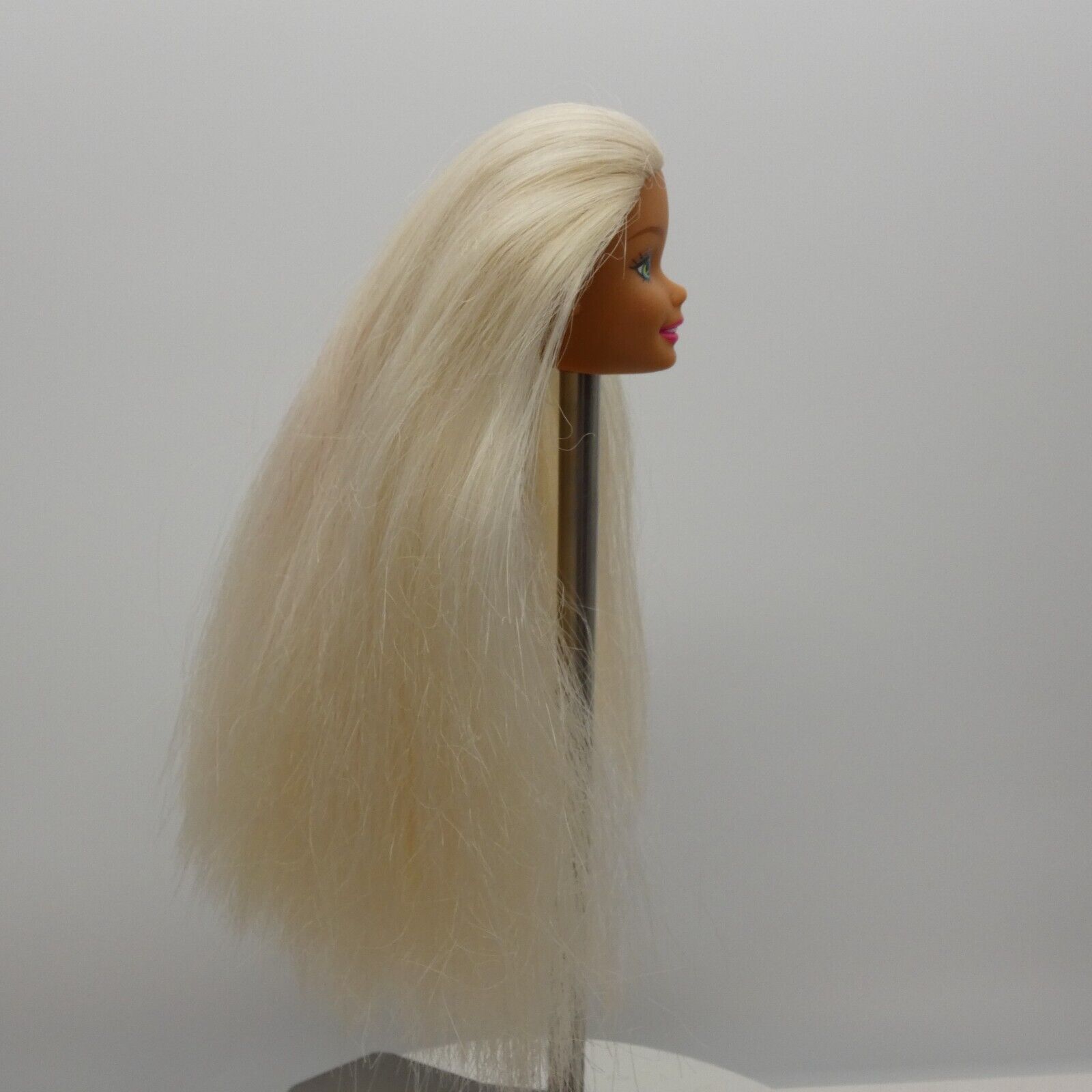 Barbie Ocean Friends Doll Head SuperStar Face Blonde 15428 Mattel 1996