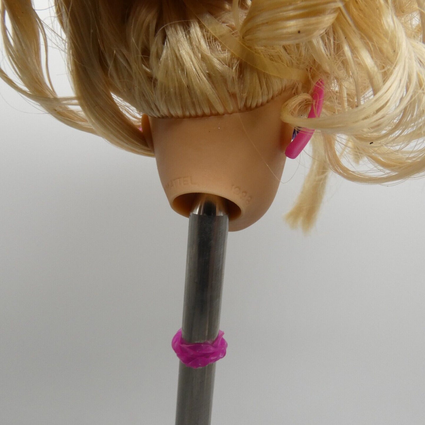 Barbie Magic Hair Doll Head Blonde Hair With Accessories Medium Light Skin