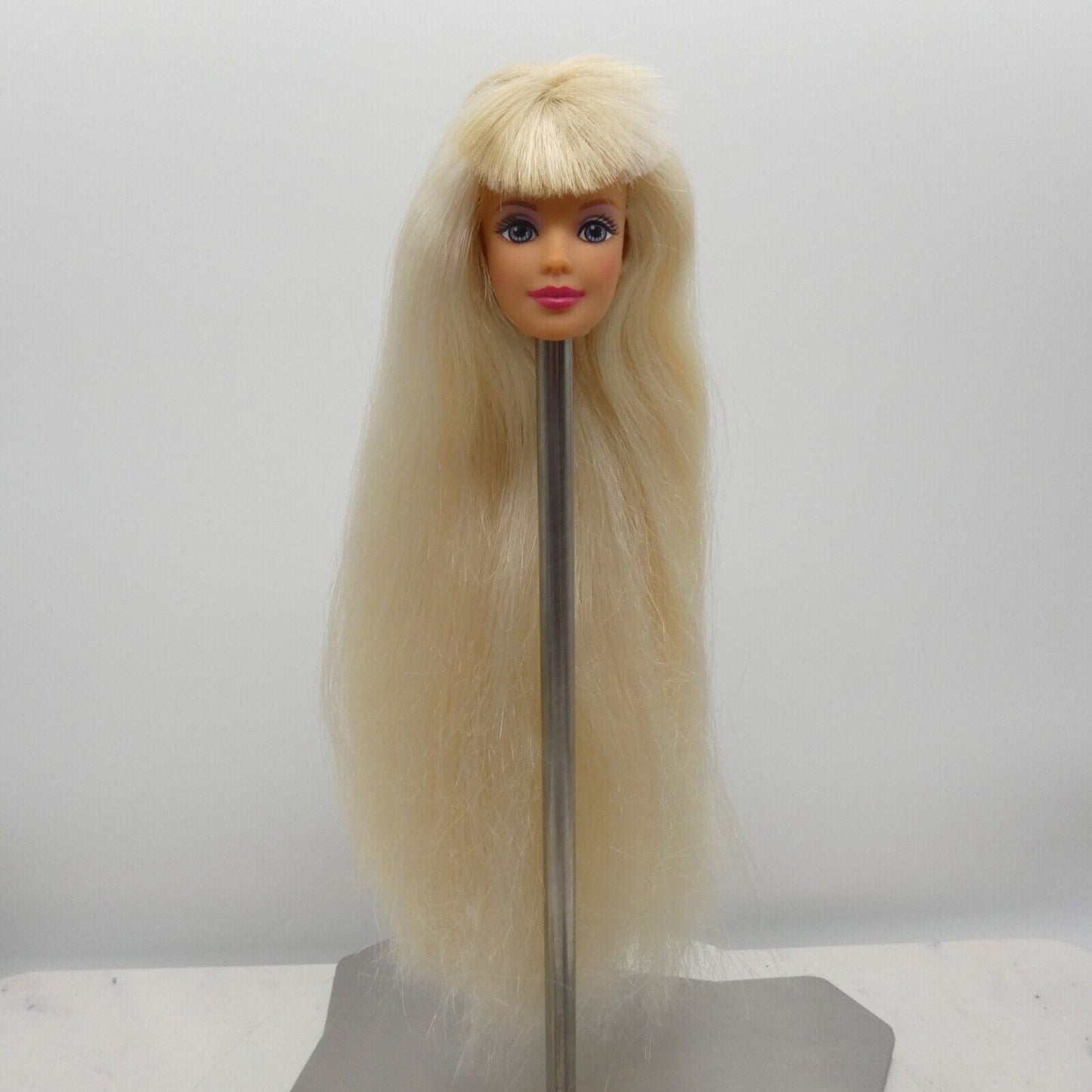 Barbie Bead Blast Doll Head Mackie Face Blonde Hair Medium Light Skin 18888