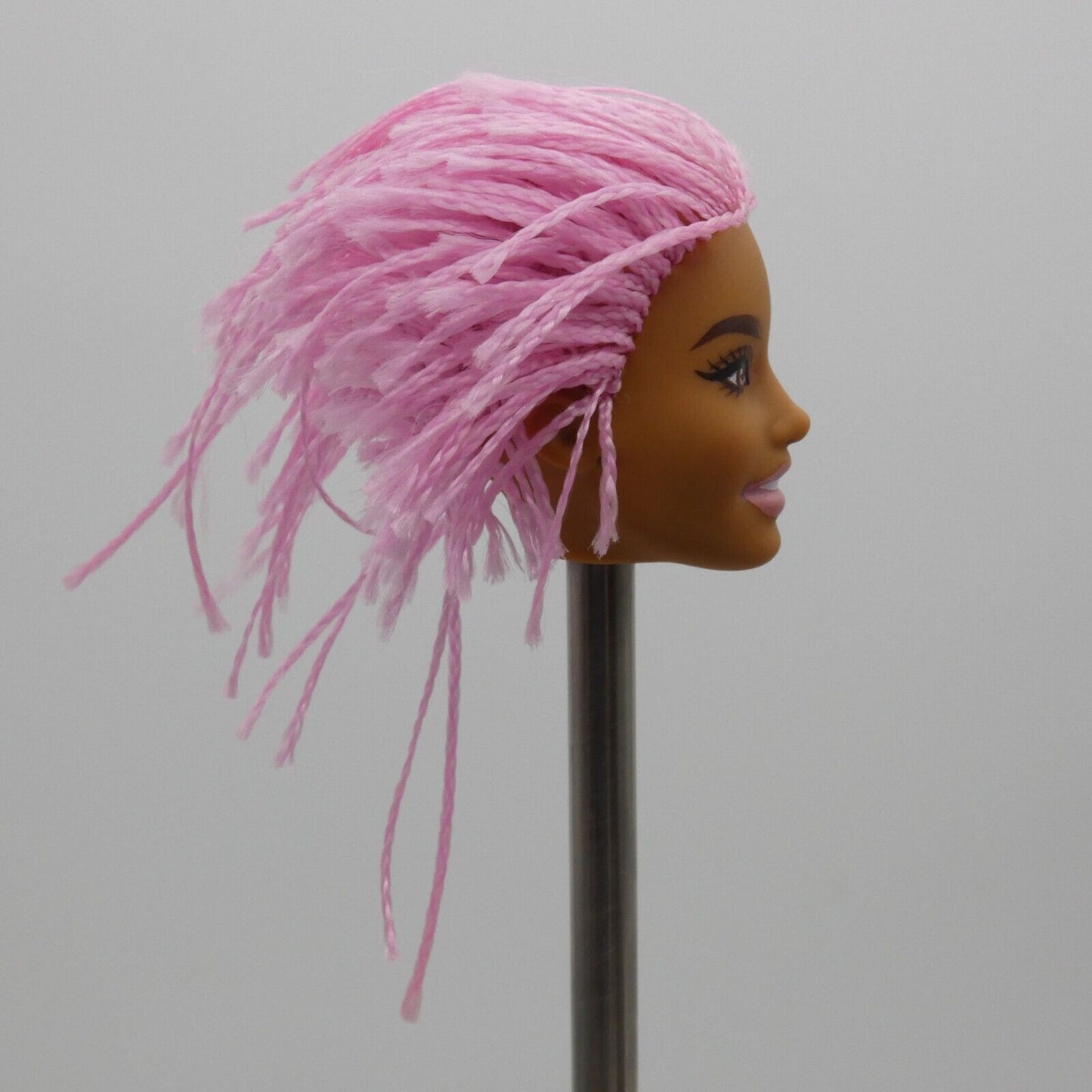 Barbie Extra 10 Doll Head Alec Face AA Medium Light Skin Pink Braids GXF09 2021