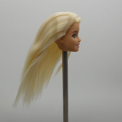 Barbie Glitz Doll Head Millie Face Green Eyes Blonde Light Skin 2021 GRB32