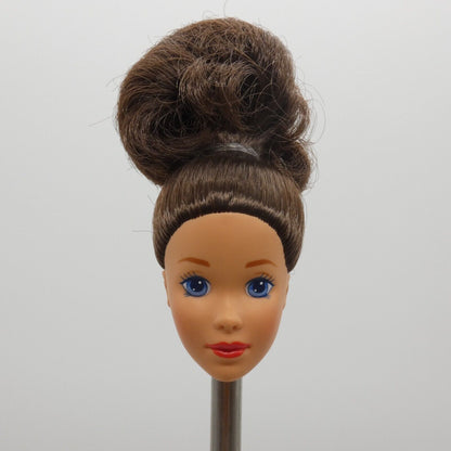 Disney Mary Poppins Doll Head 1993 Brown Hair Medium Light Skin Mattel 10313