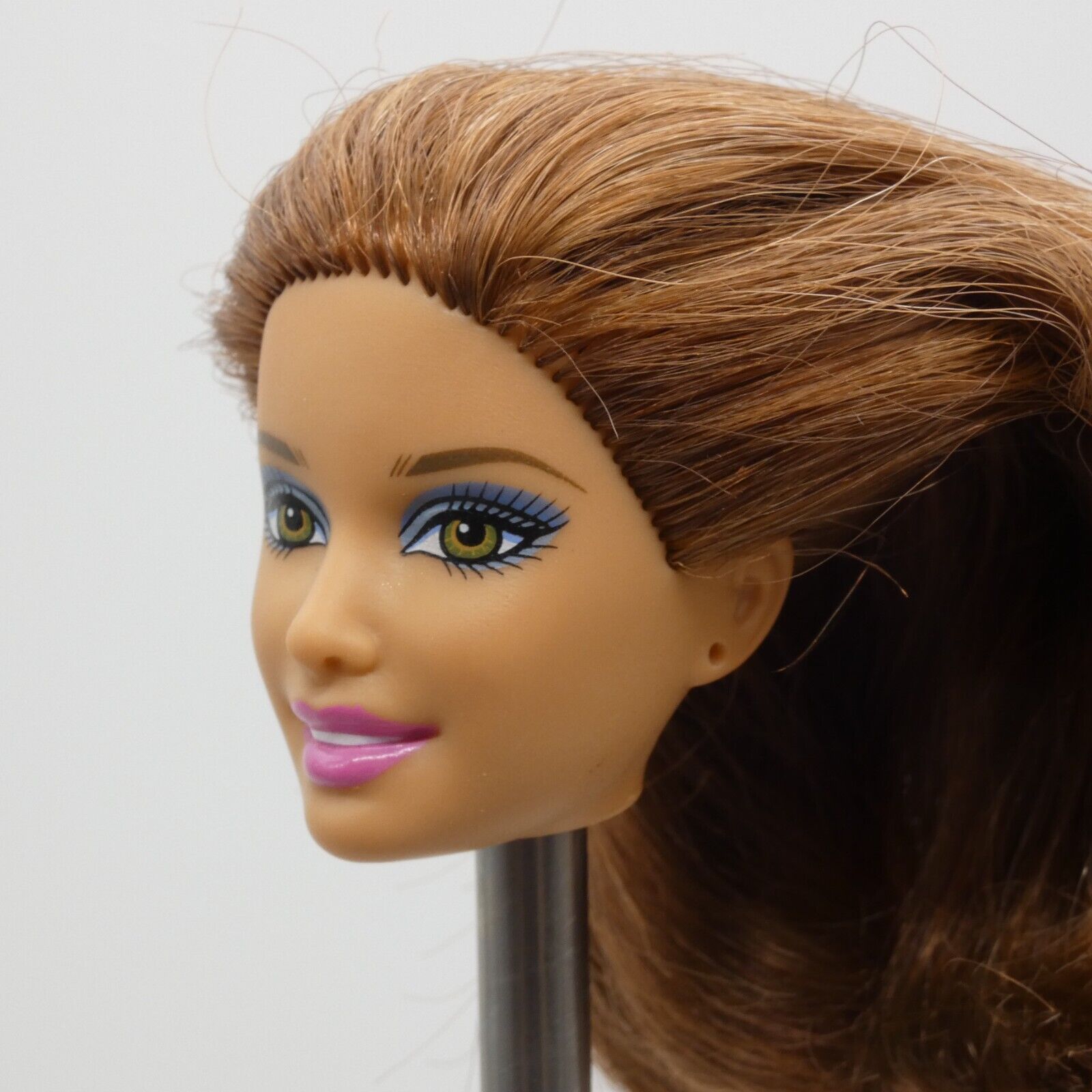 Barbie Fashionistas Teresa Clutch Wave 1 Doll Head Auburn Hair Side Glance W3897